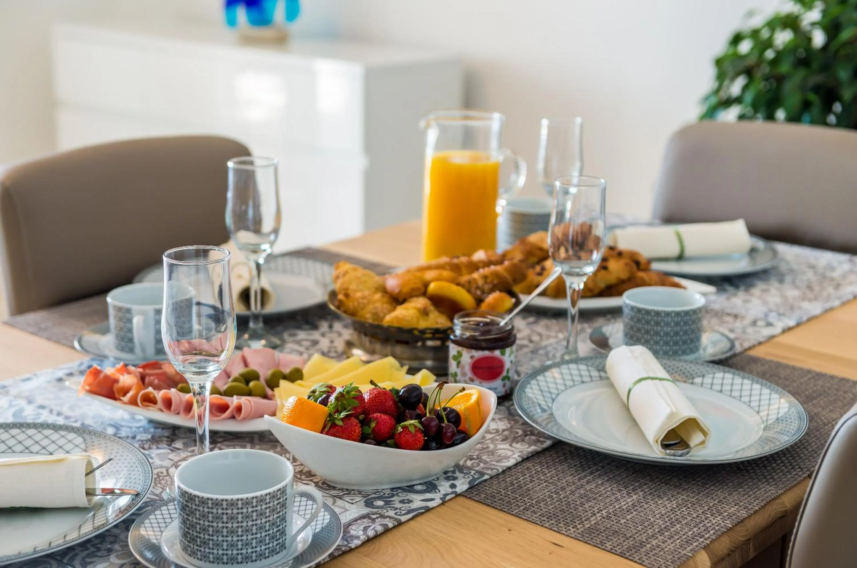 Decorative detail in Apartments Lazarin