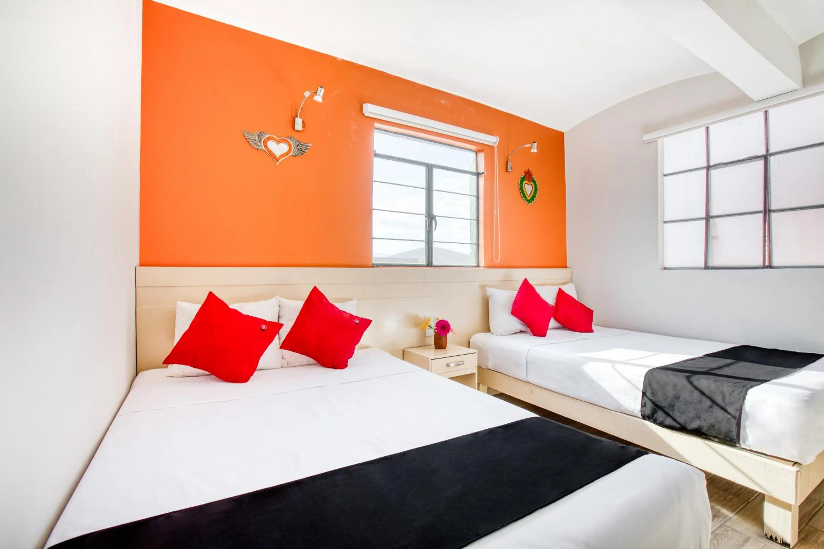 Bedroom in Capital O El Andariego, Oaxaca