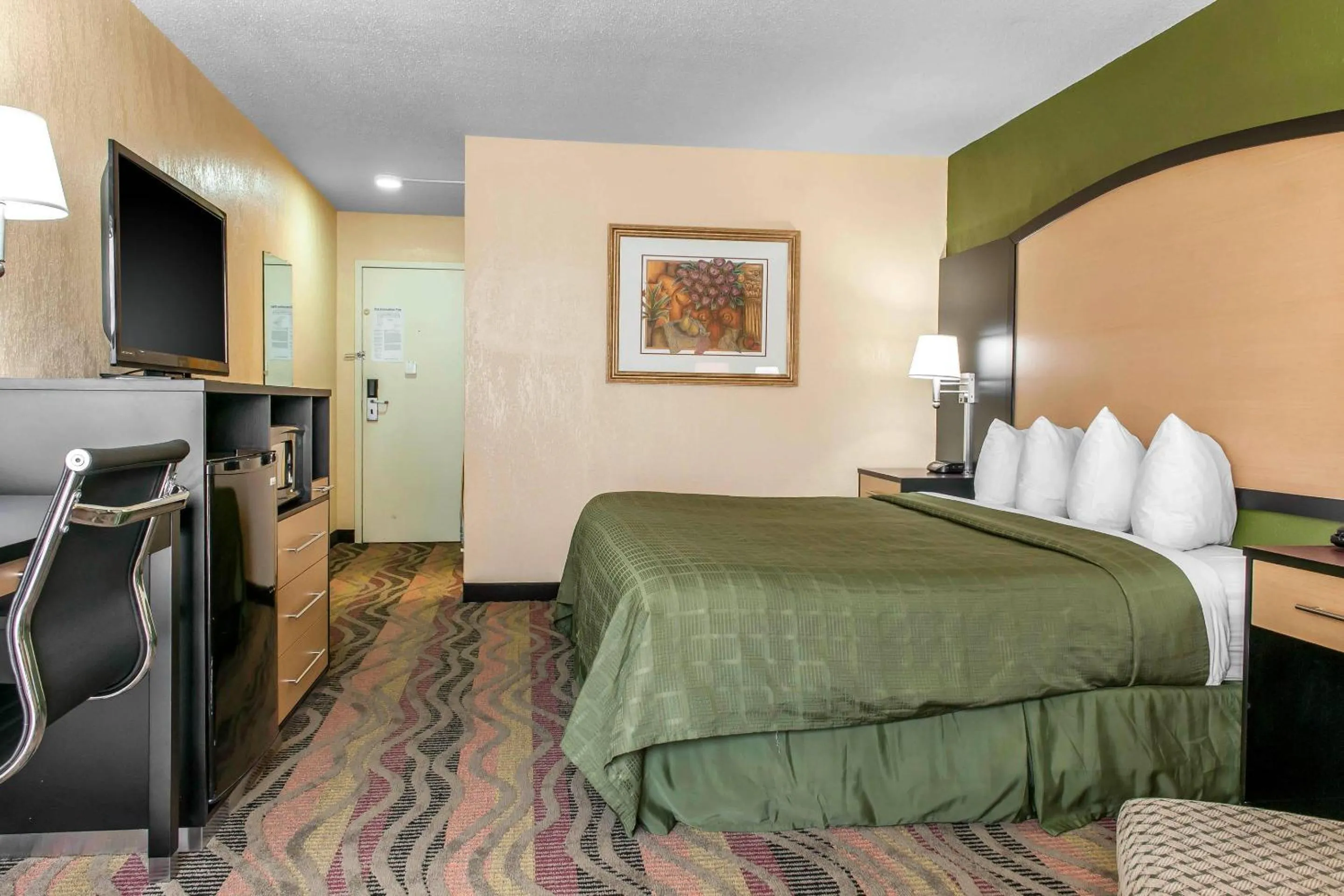 Bedroom, Bed in Quality Inn Conference Center Logansport