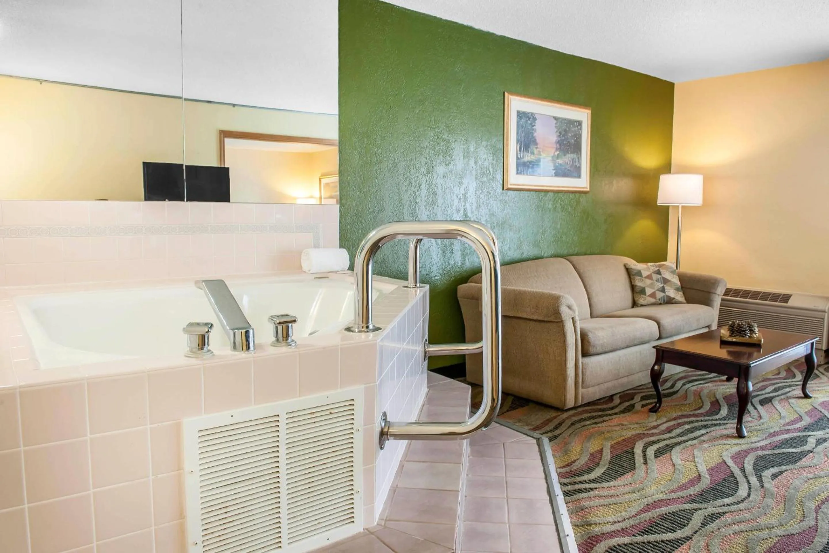 Bedroom in Quality Inn Conference Center Logansport