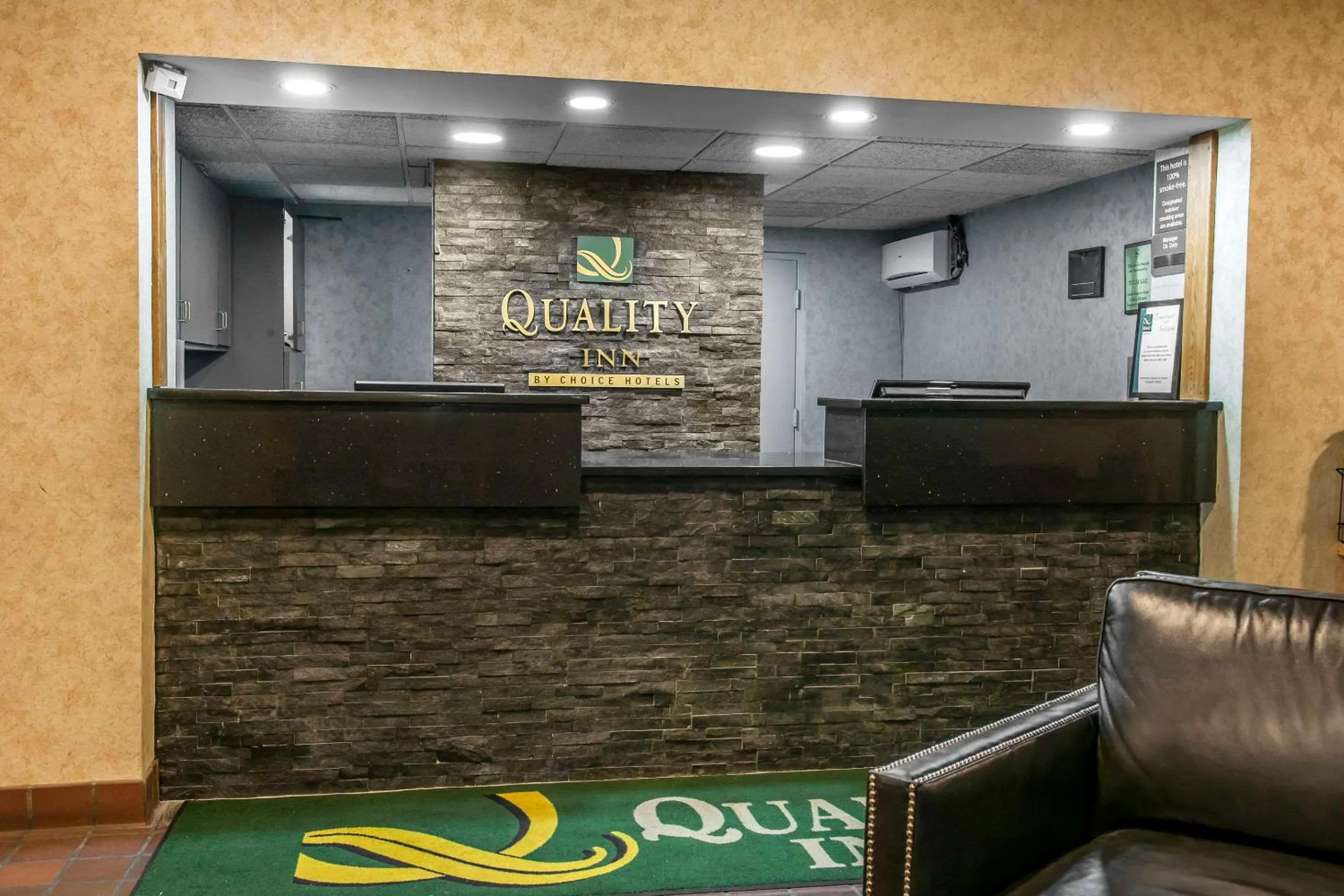 Lobby or reception in Quality Inn Conference Center Logansport