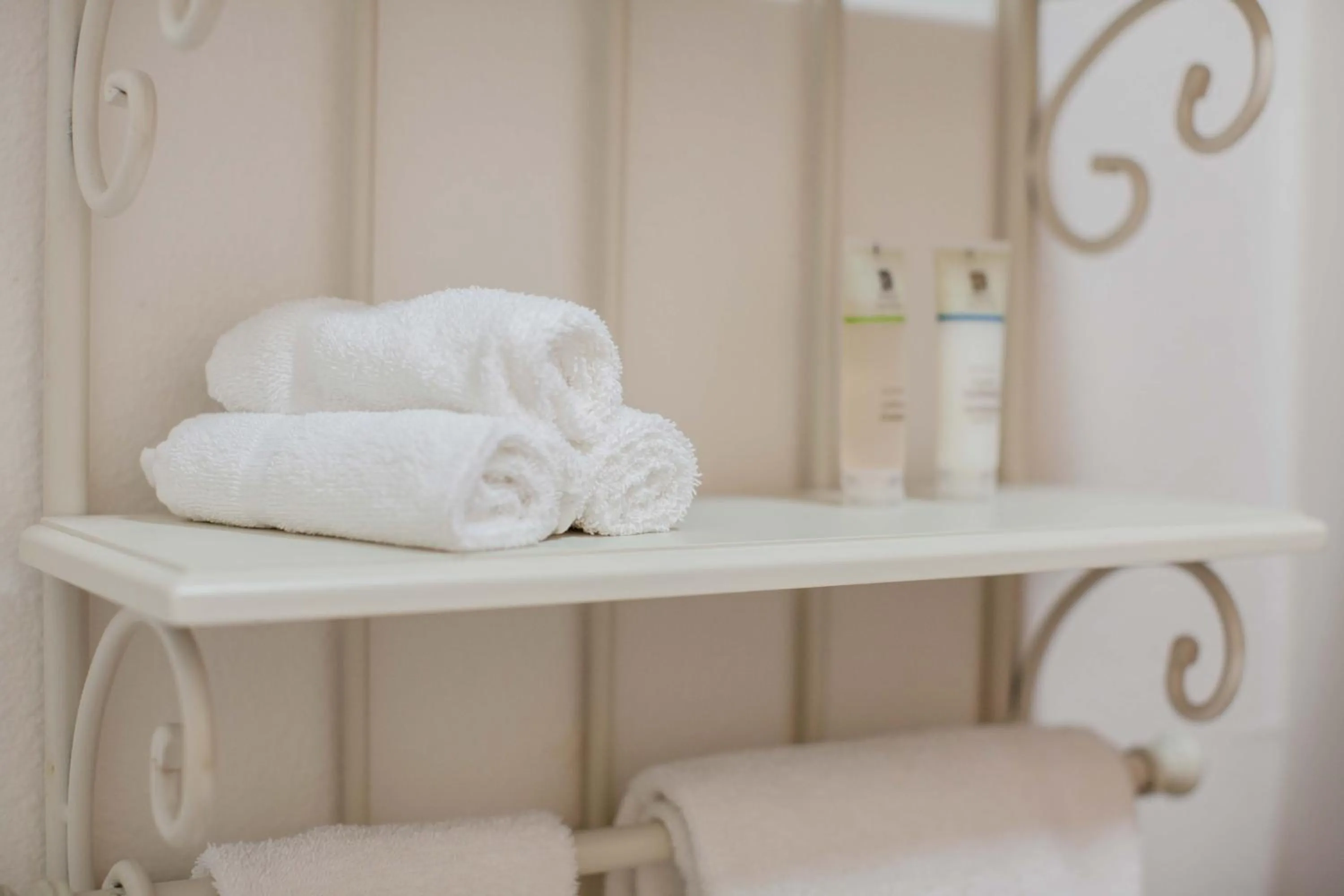 Decorative detail in River's Edge Resort