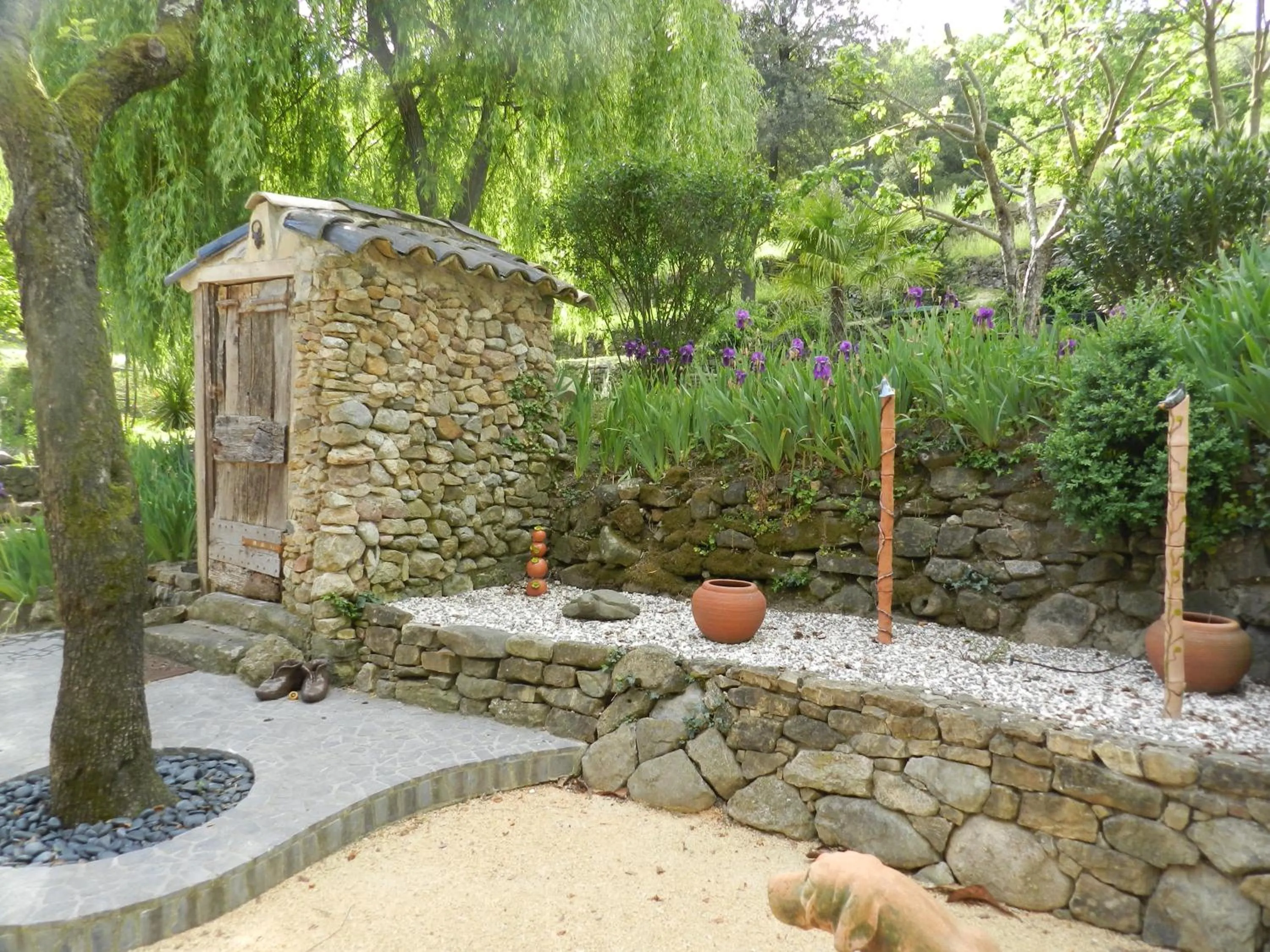 Garden in Le Mas des Sources