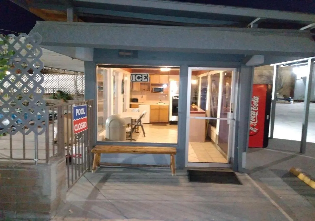 Property building in Mountain View Motel