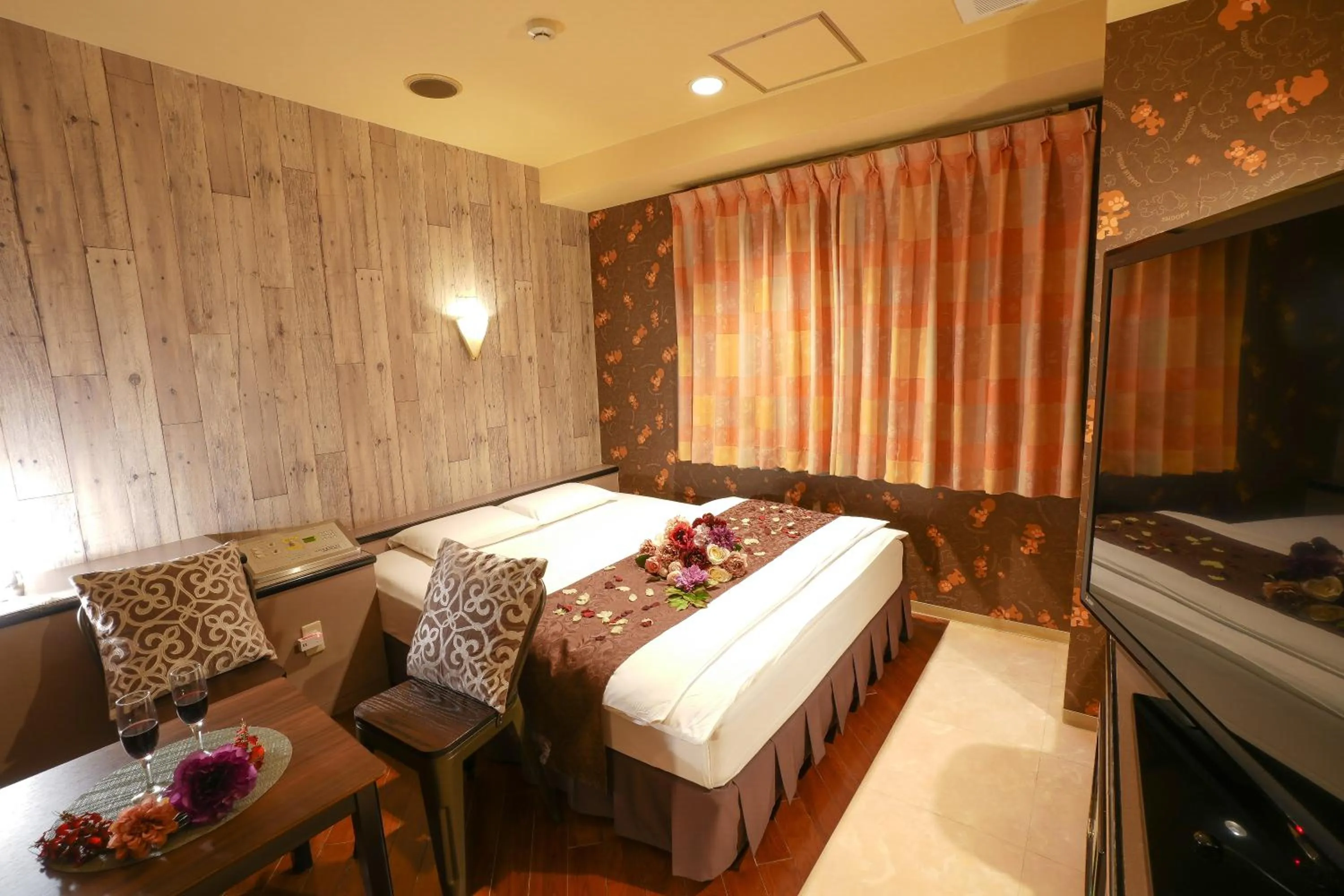 Bed in Hotel Jupiter (Adult Only)