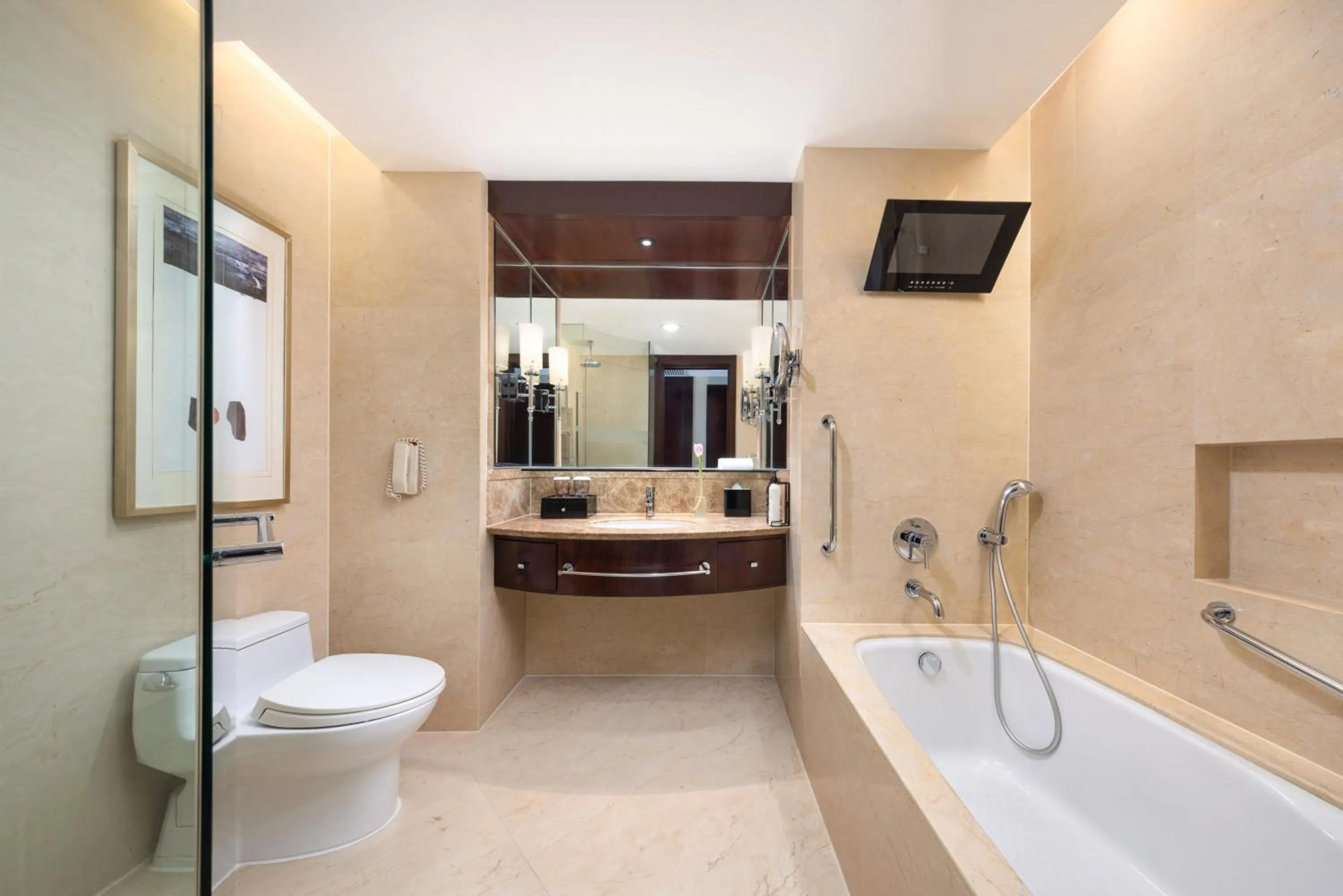 Bathroom in Shangri-La Xian