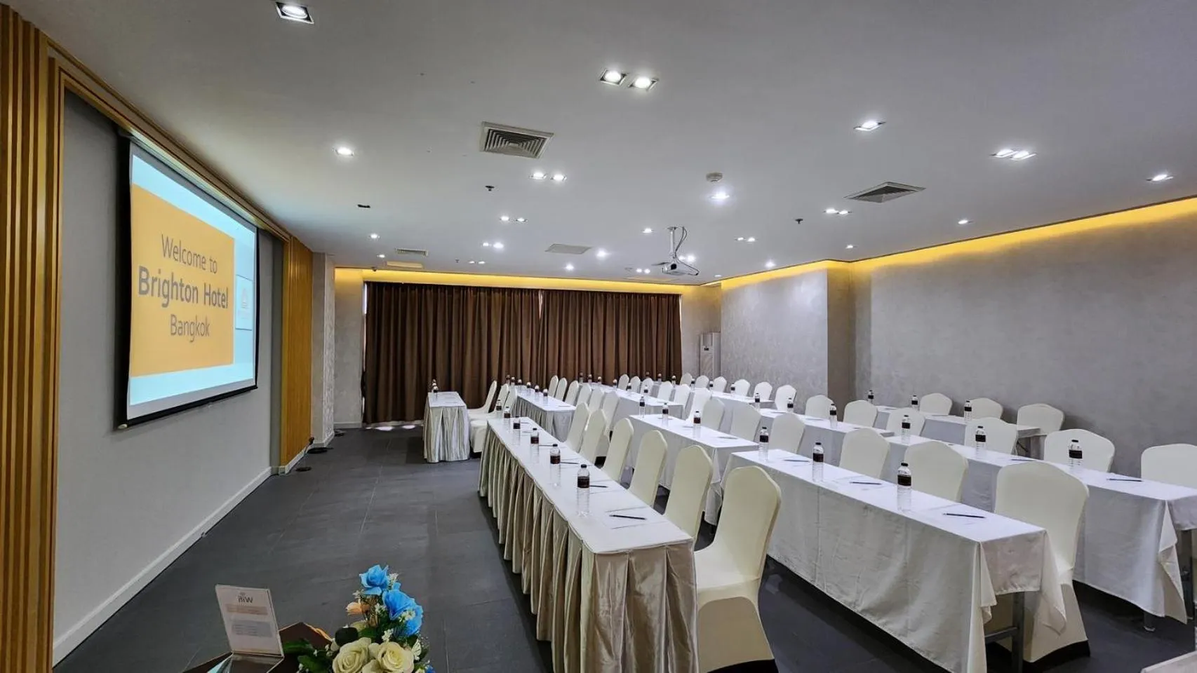 Meeting/conference room in Brighton Hotel Bangkok