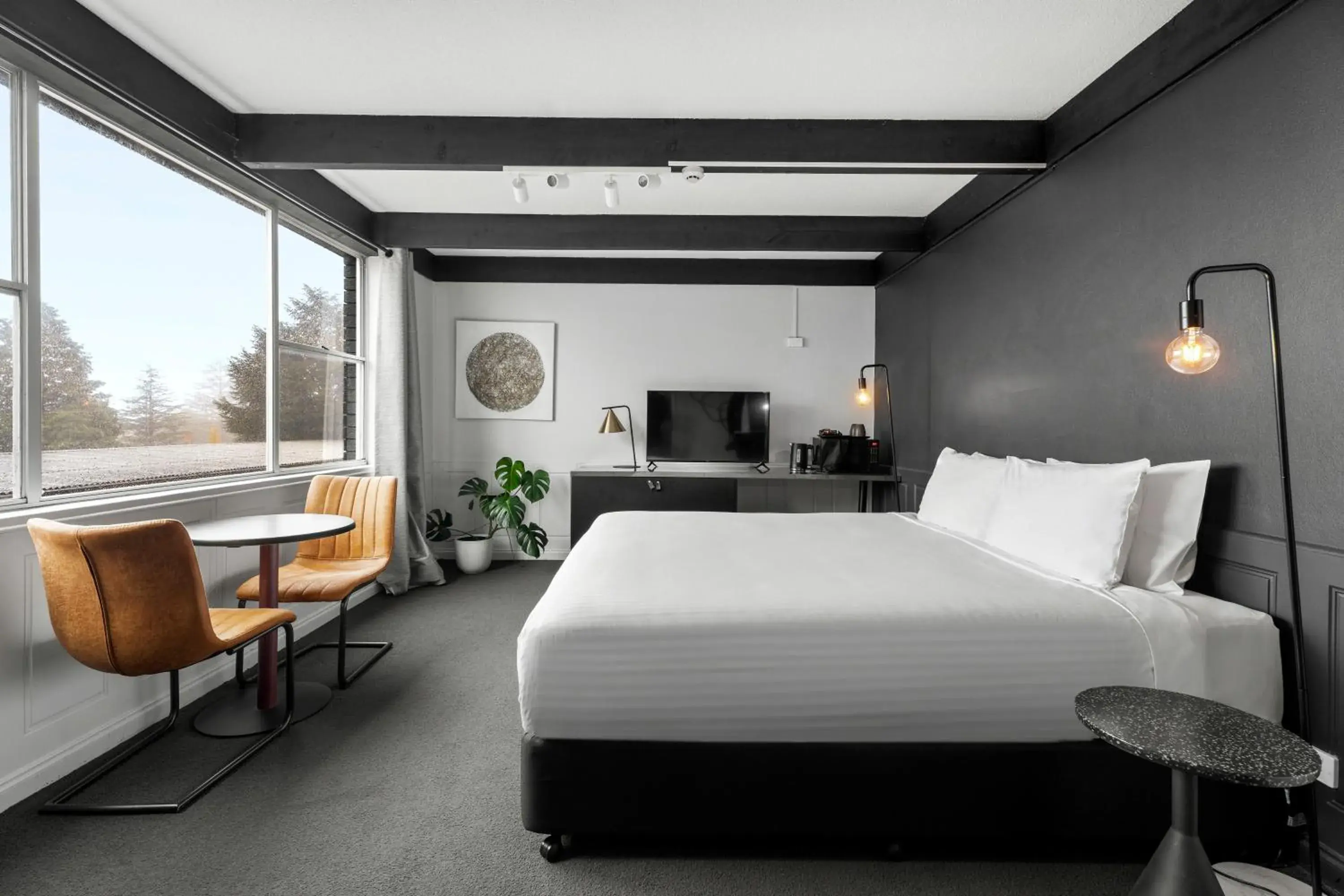 Scenic View King in Motel Echo Point Scenic View King in Motel Echo Point