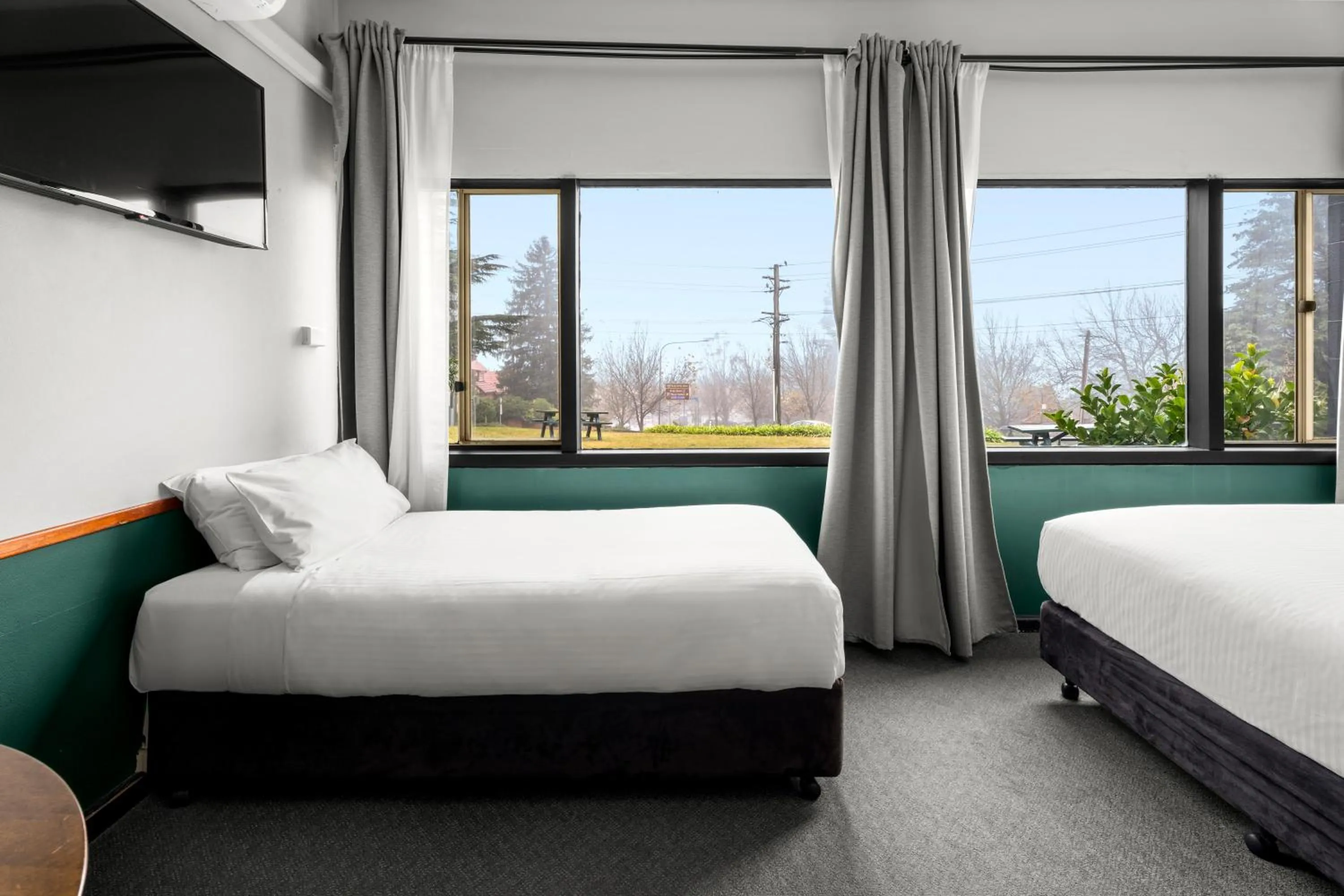 Bed in Motel Echo Point