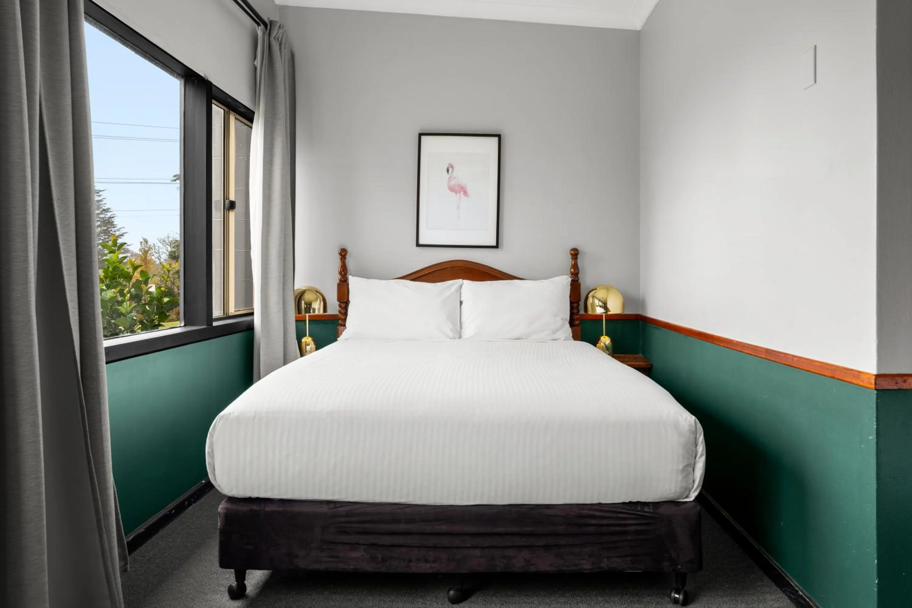 Bed in Motel Echo Point