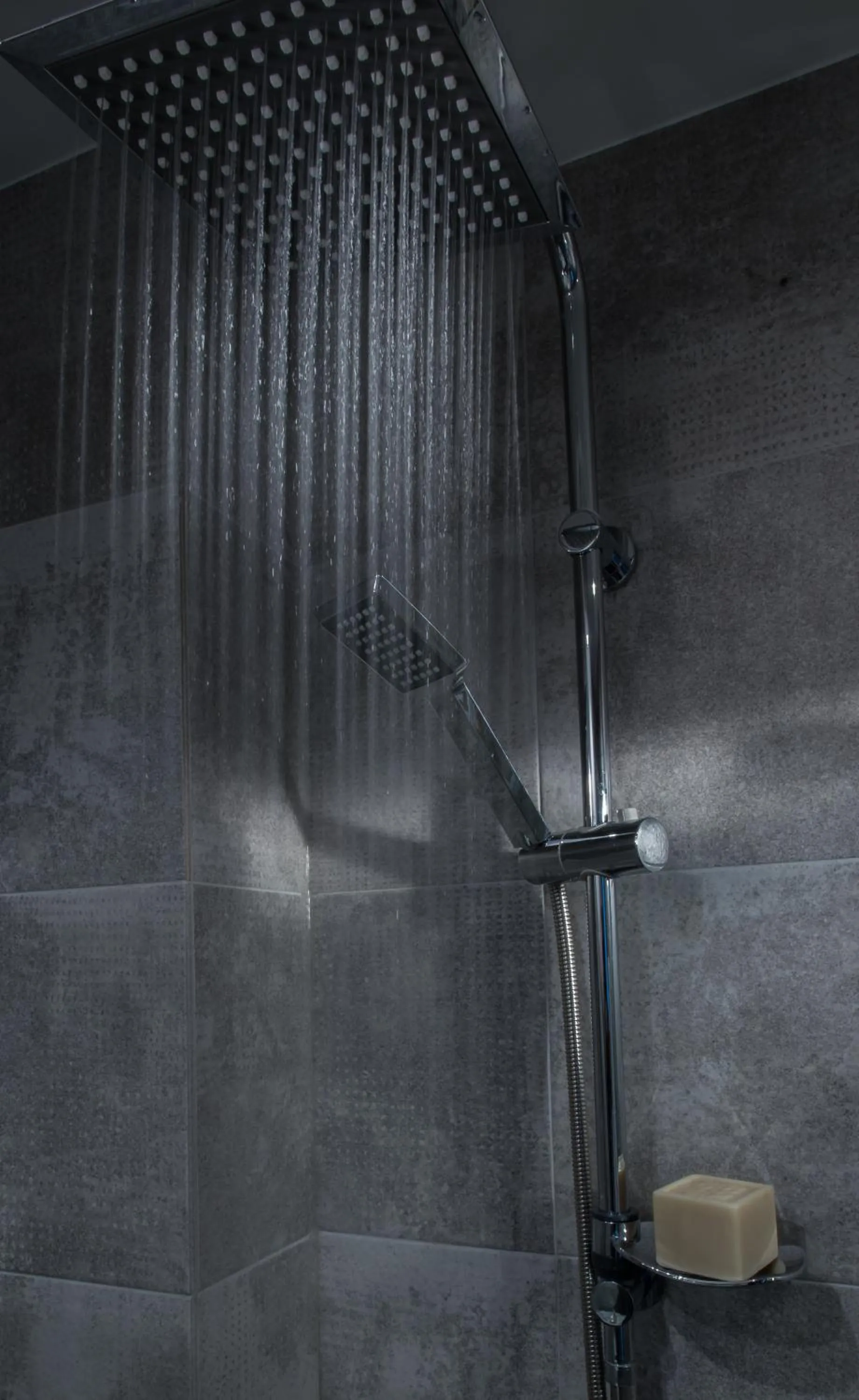 Shower in Spot Apart