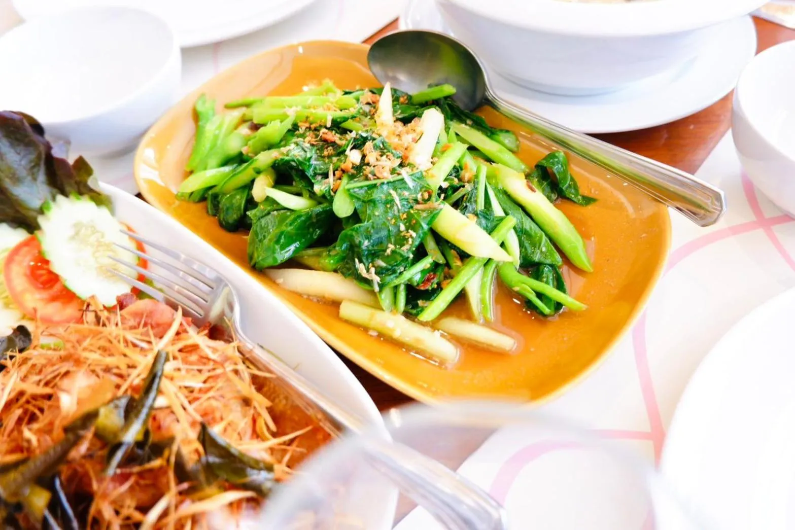 Food and drinks in FuramaXclusive Pratunam Park Hotel