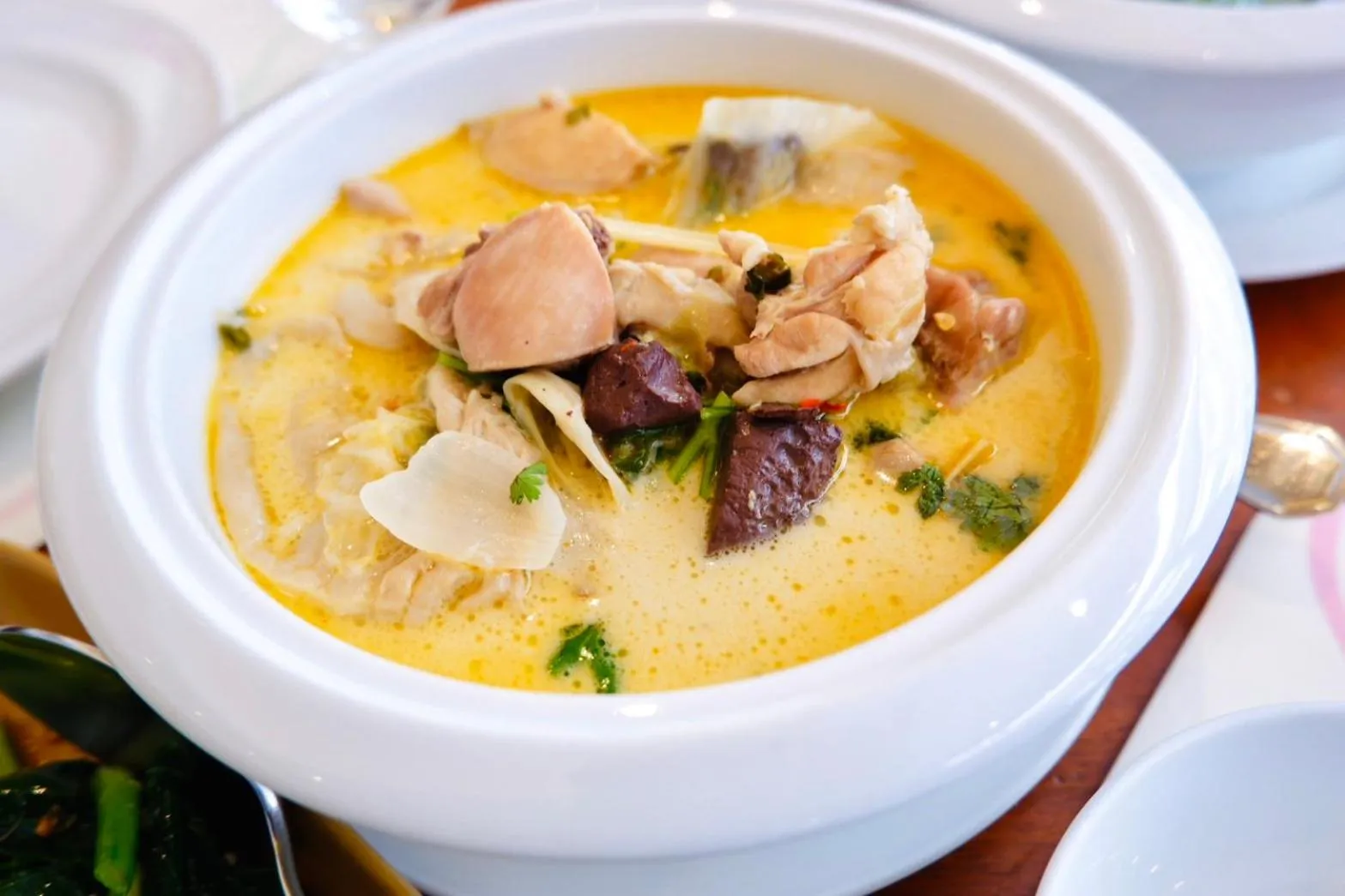 Food and drinks in FuramaXclusive Pratunam Park Hotel