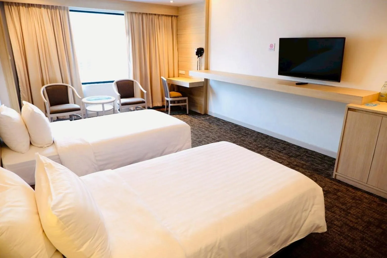 Deluxe Twin Room in FuramaXclusive Pratunam Park Hotel