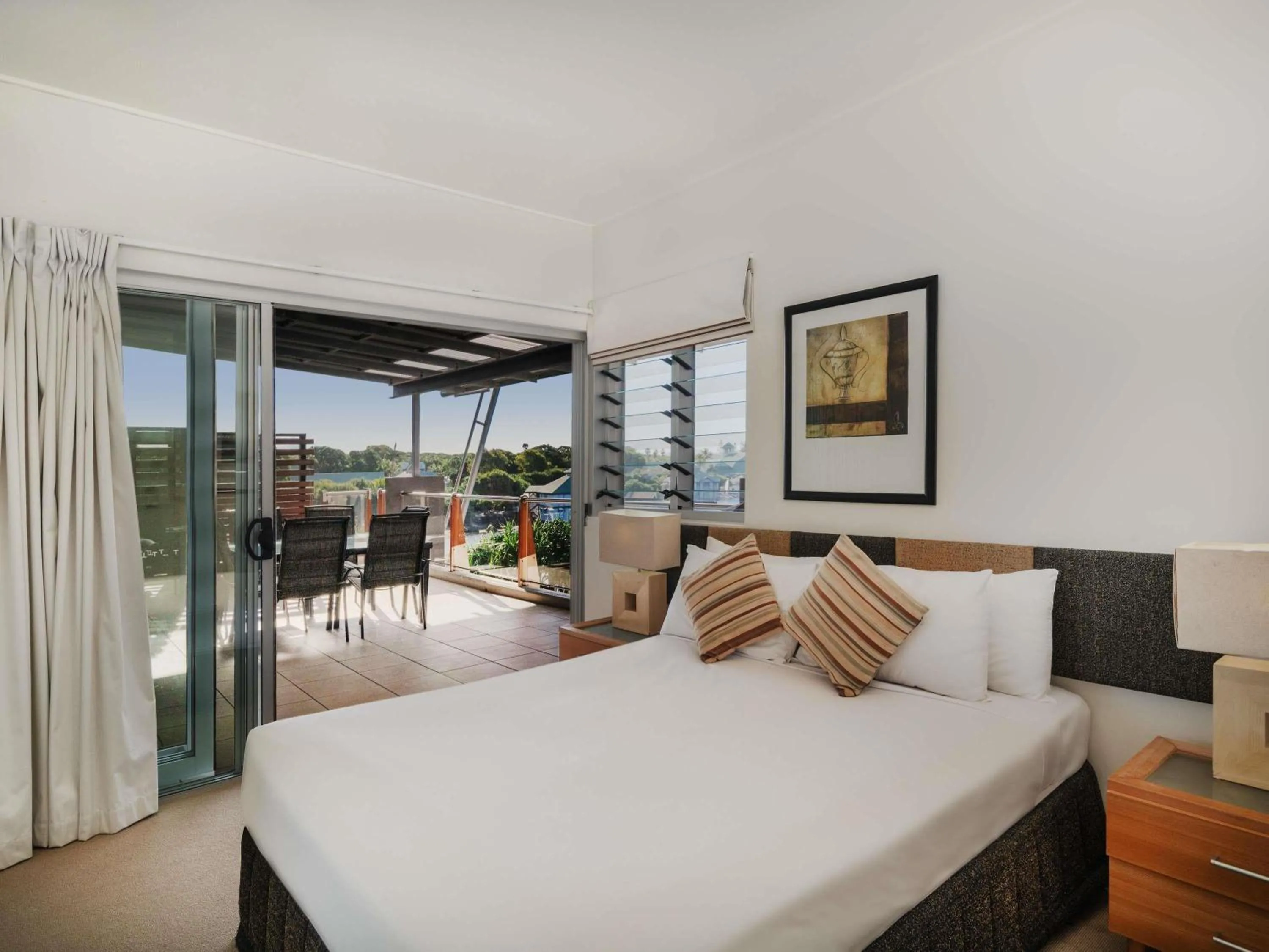 Bedroom, Bed in The Sebel Twin Waters