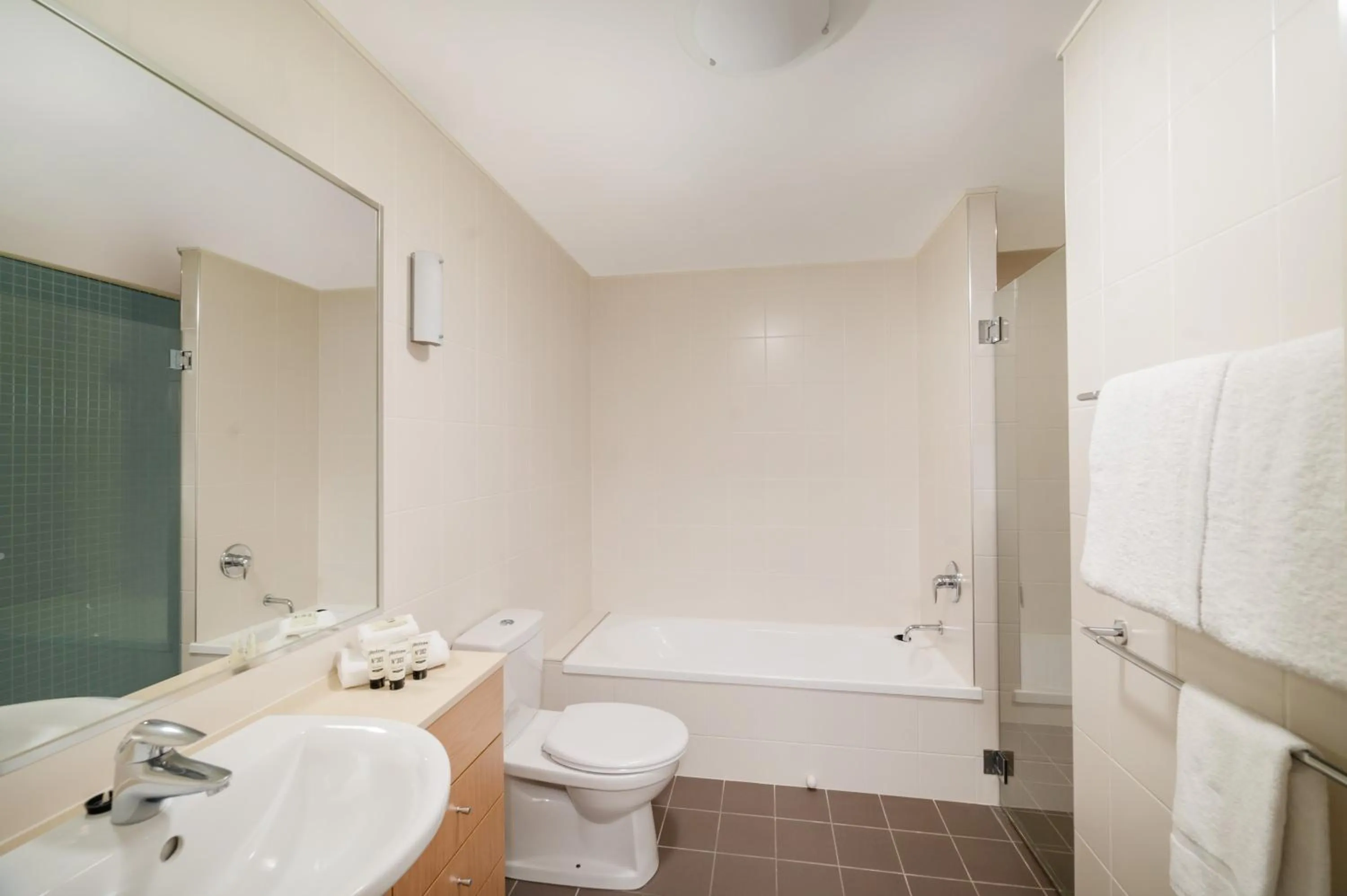 Shower in The Sebel Twin Waters