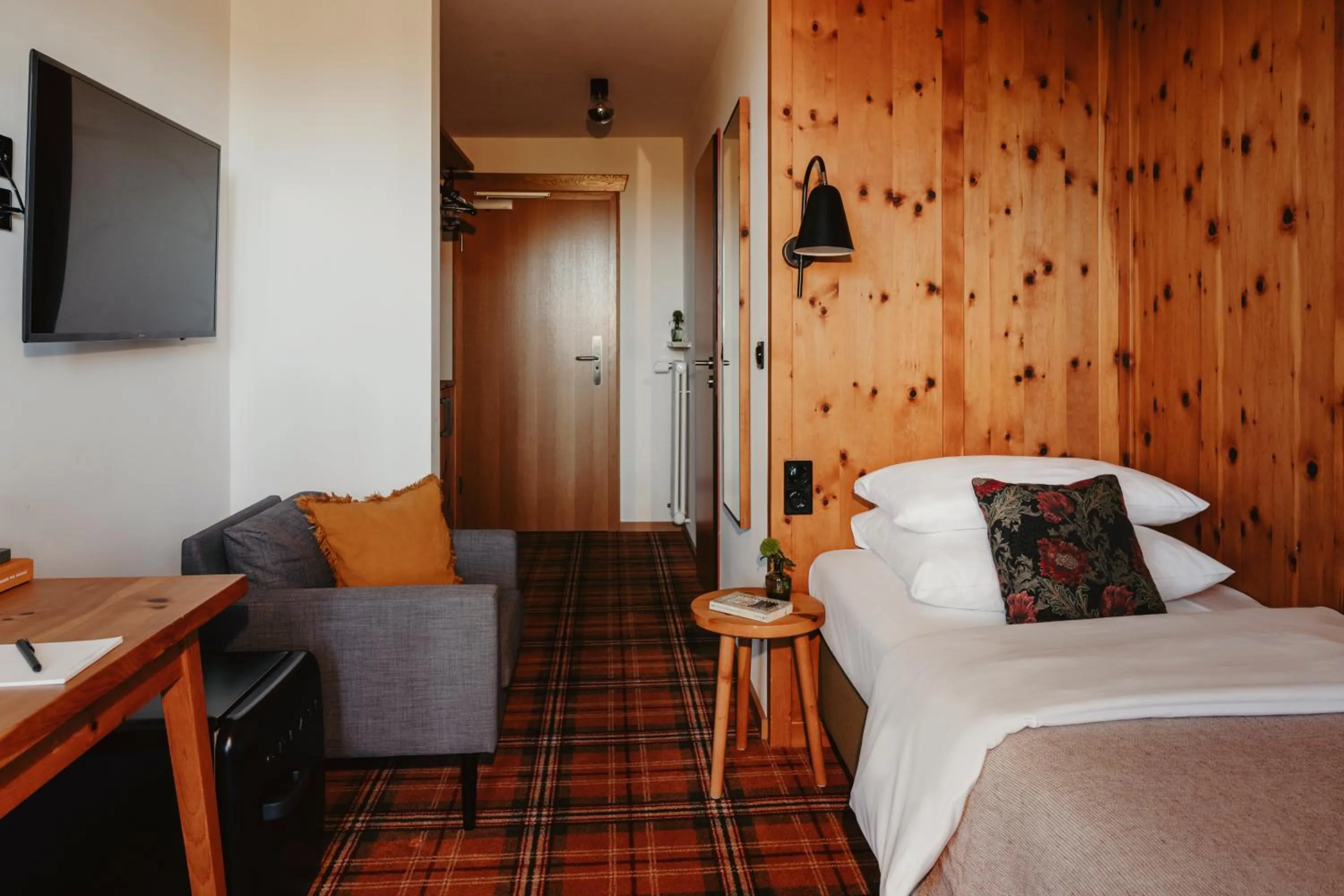 Bedroom, Bed in Hotel Bussi Baby