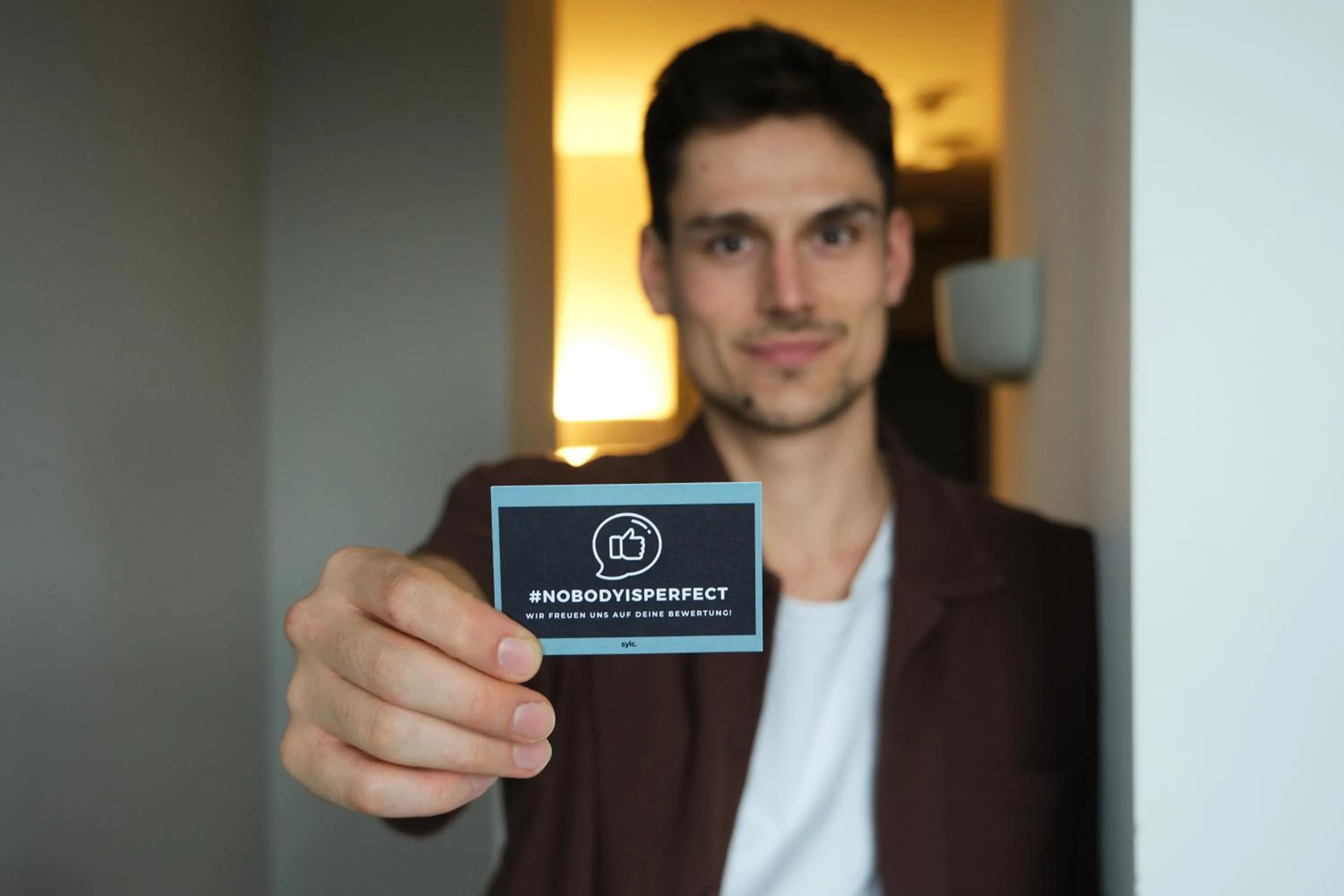 Text overlay in sylc. Apartmenthotel – Serviced Apartments