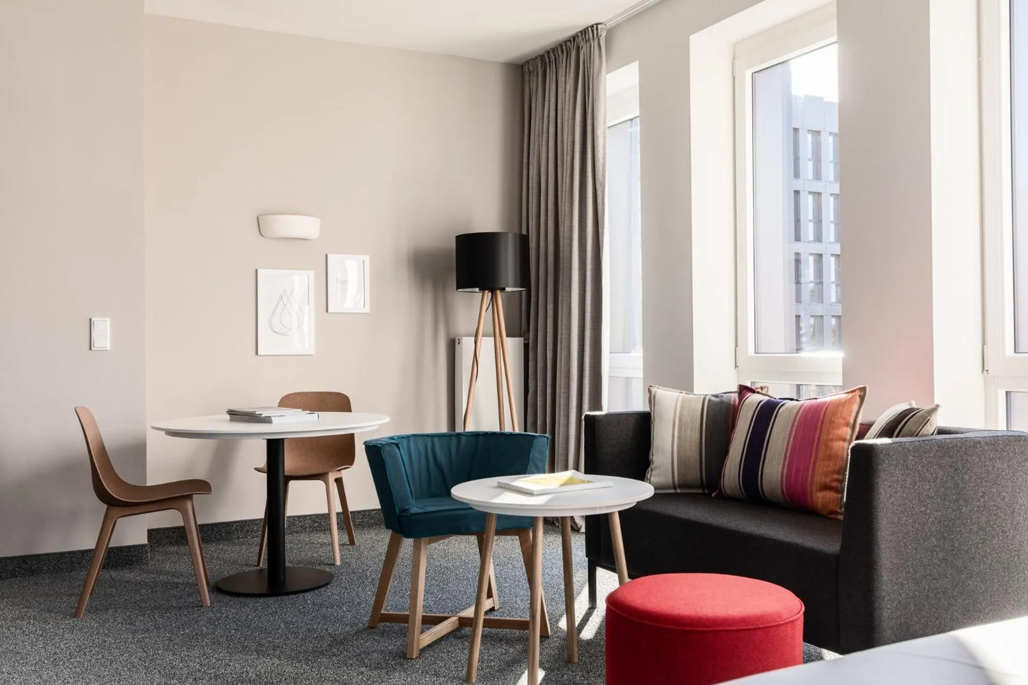 Decorative detail in sylc. Apartmenthotel – Serviced Apartments