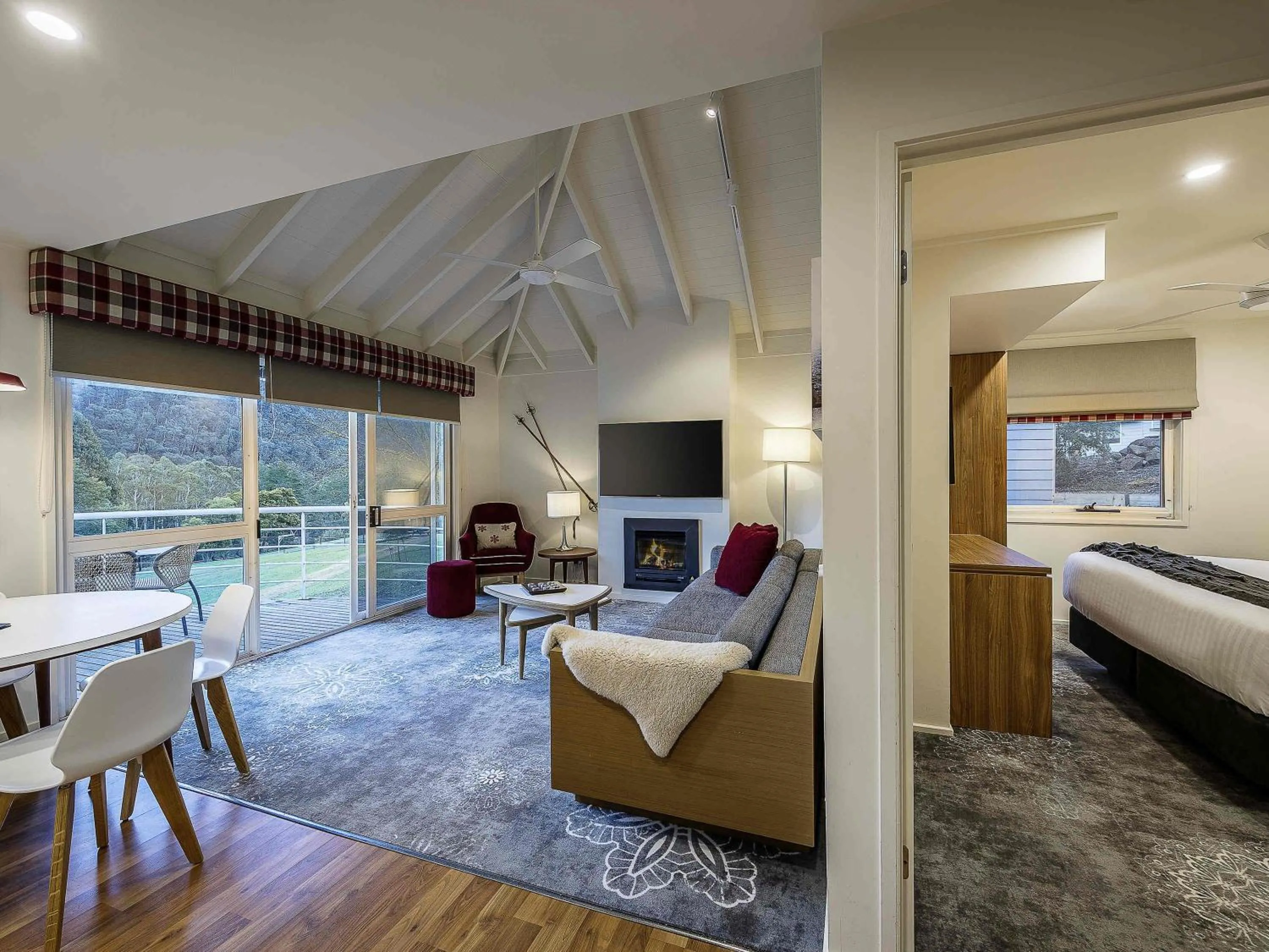 Bedroom, Bed in The Sebel Pinnacle Valley