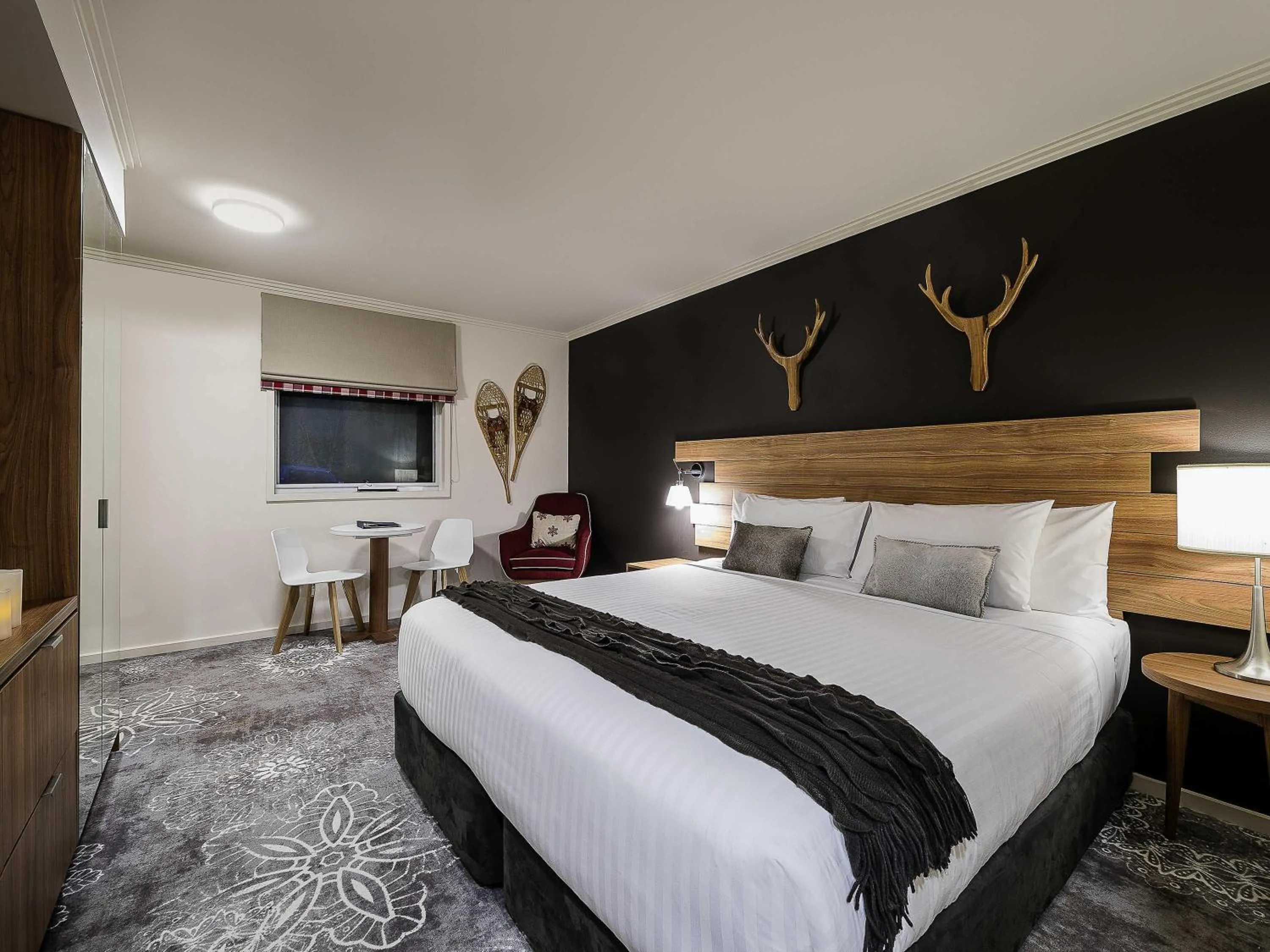 Bedroom, Bed in The Sebel Pinnacle Valley