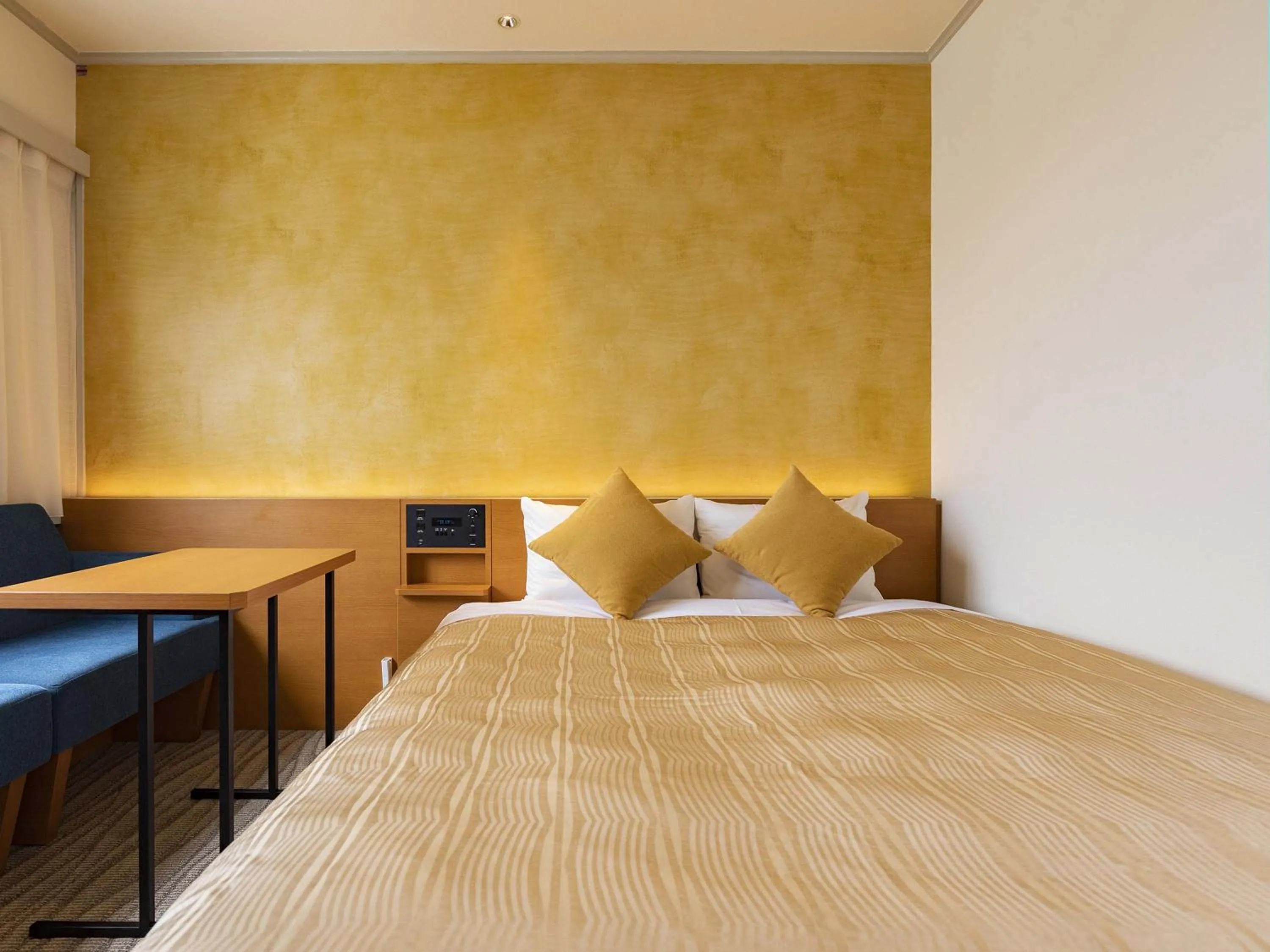 Photo of the whole room, Bed in Nishitetsu Inn Fukuoka