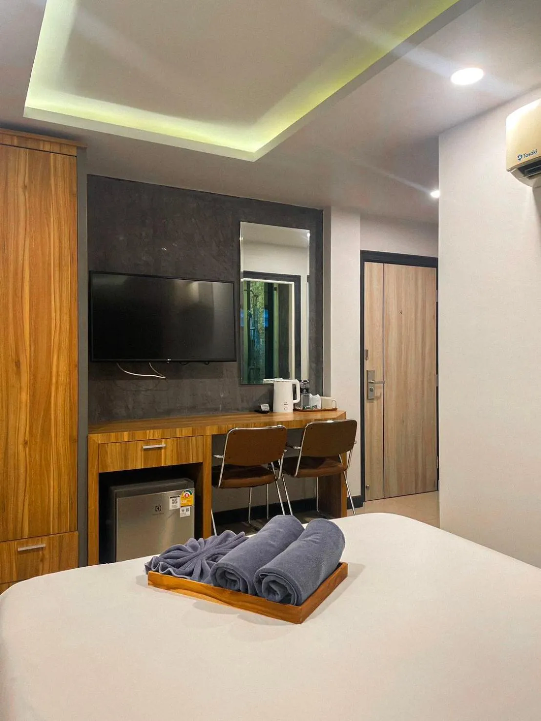 TV and multimedia, Bed in The Mantra Hotel Kata Noi