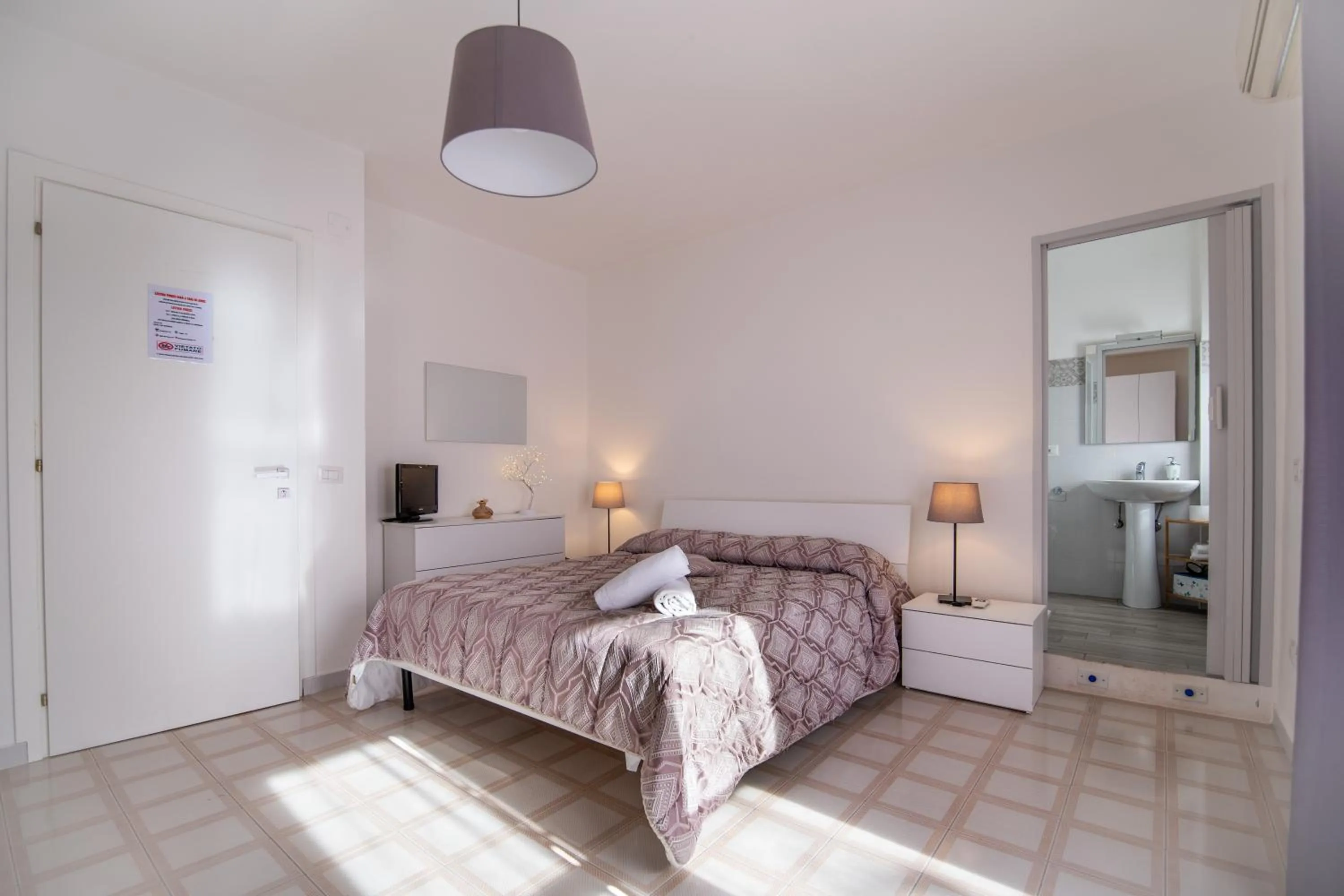 Photo of the whole room in B&B A casa di Amici