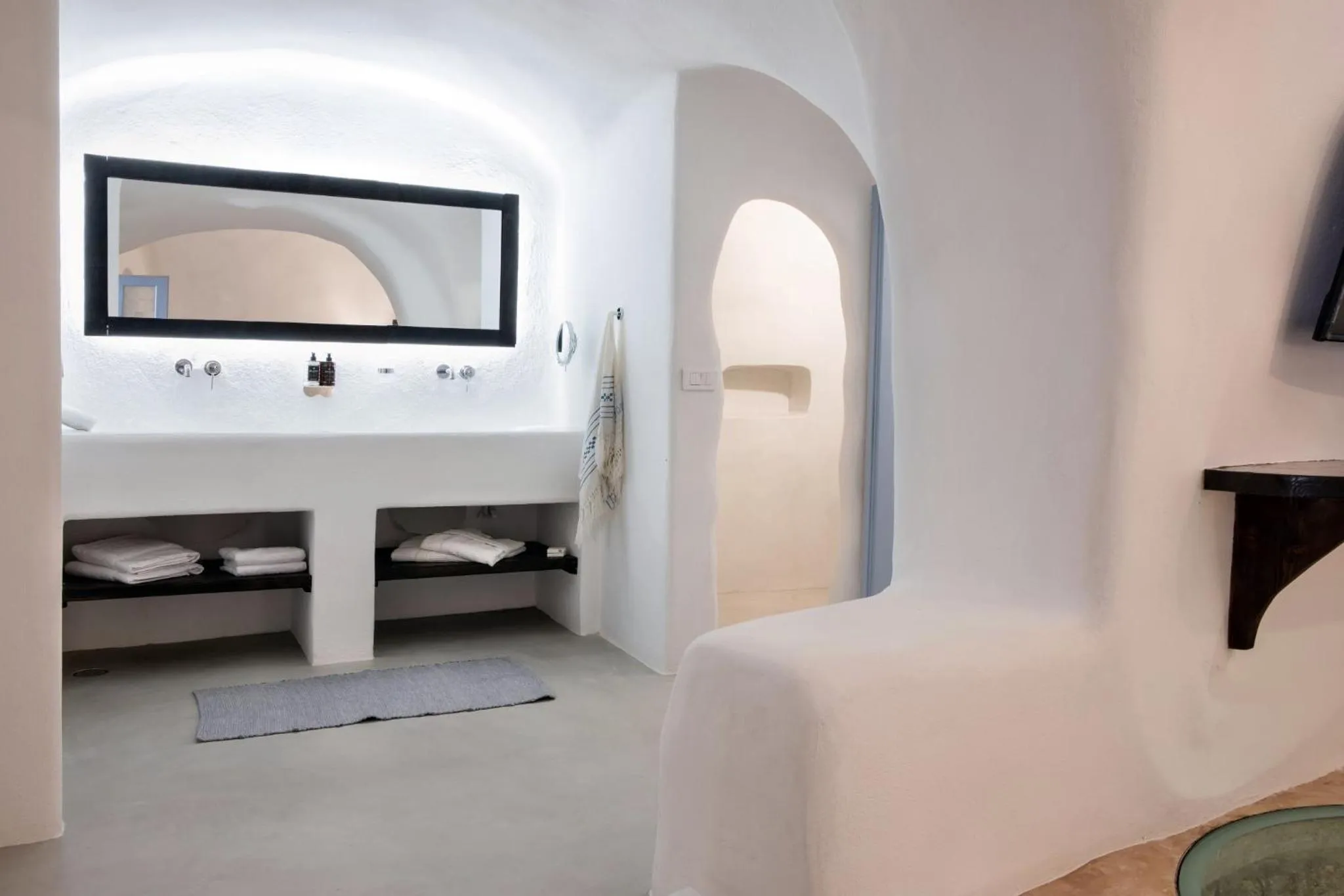 Bathroom in Abelis Canava Luxury Suites