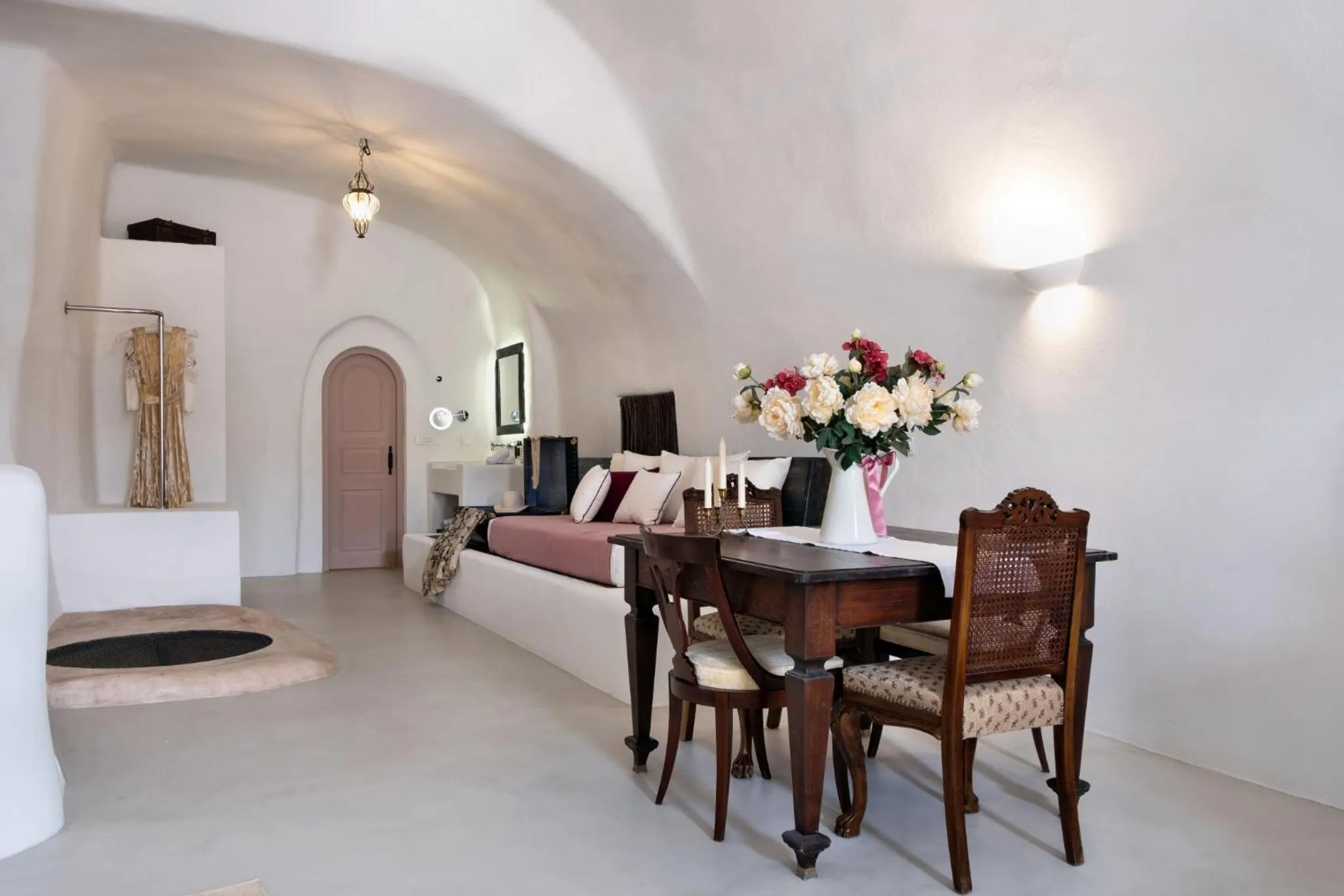 Dining area in Abelis Canava Luxury Suites