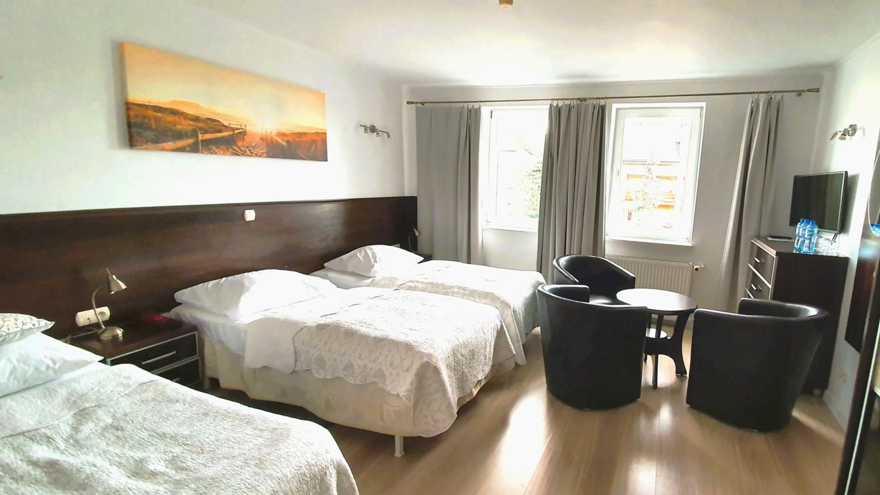 Photo of the whole room, Bed in SPA Barlinek, Hotel Alma & SPA - UWAGA - styczen do marzec 2026 basen nieczynny!