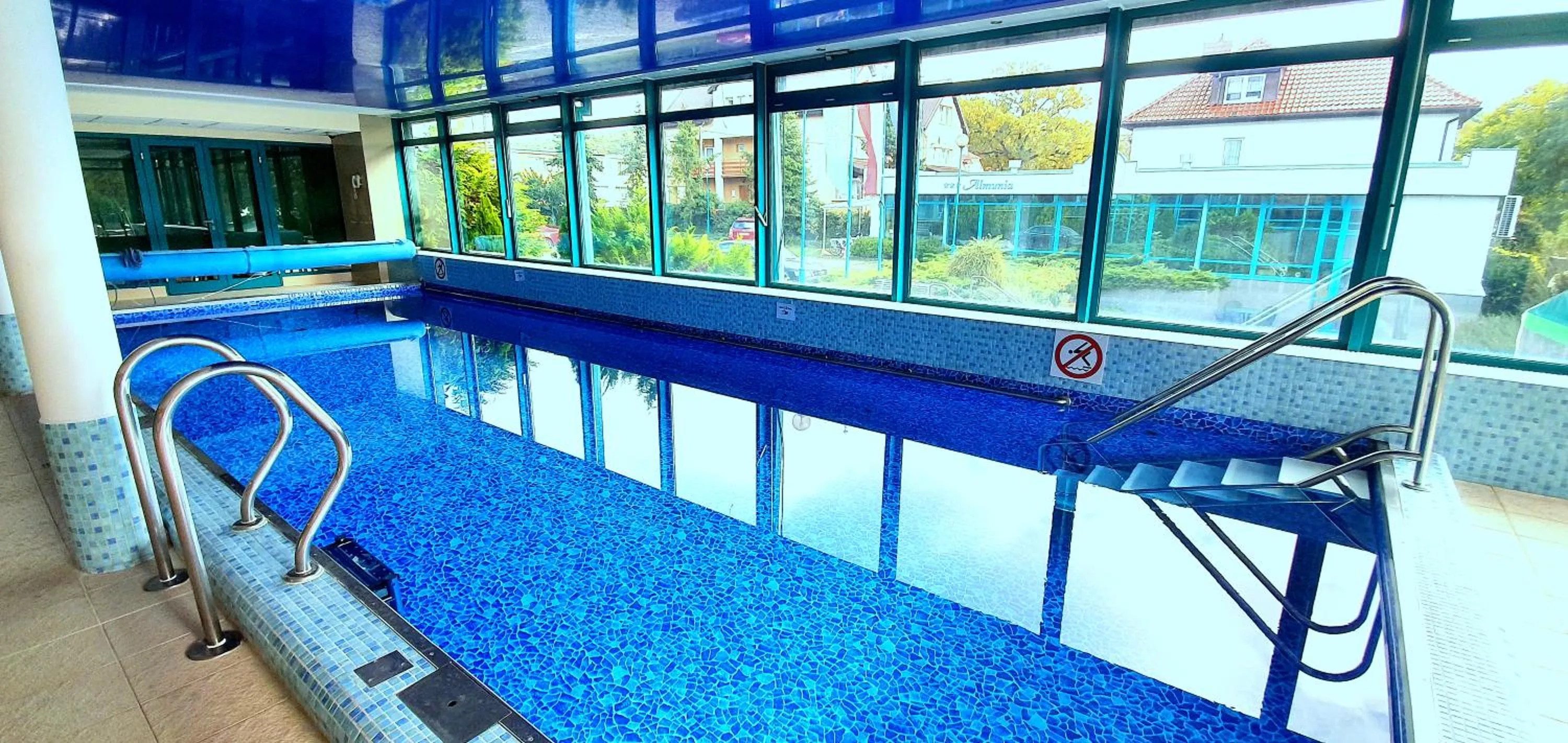 Swimming pool in SPA Barlinek, Hotel Alma & SPA - UWAGA - styczen do marzec 2026 basen nieczynny!