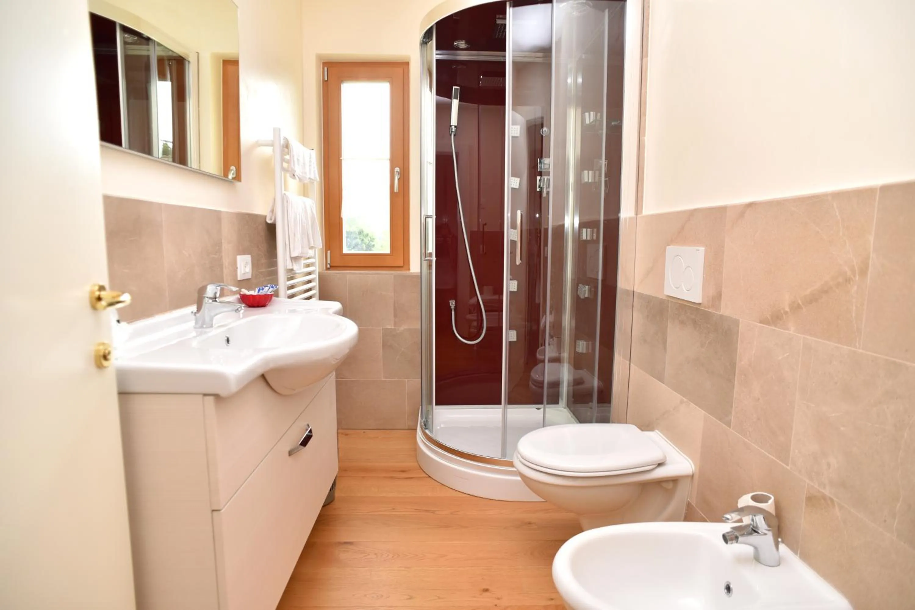 Shower in Albergo Da Gildo