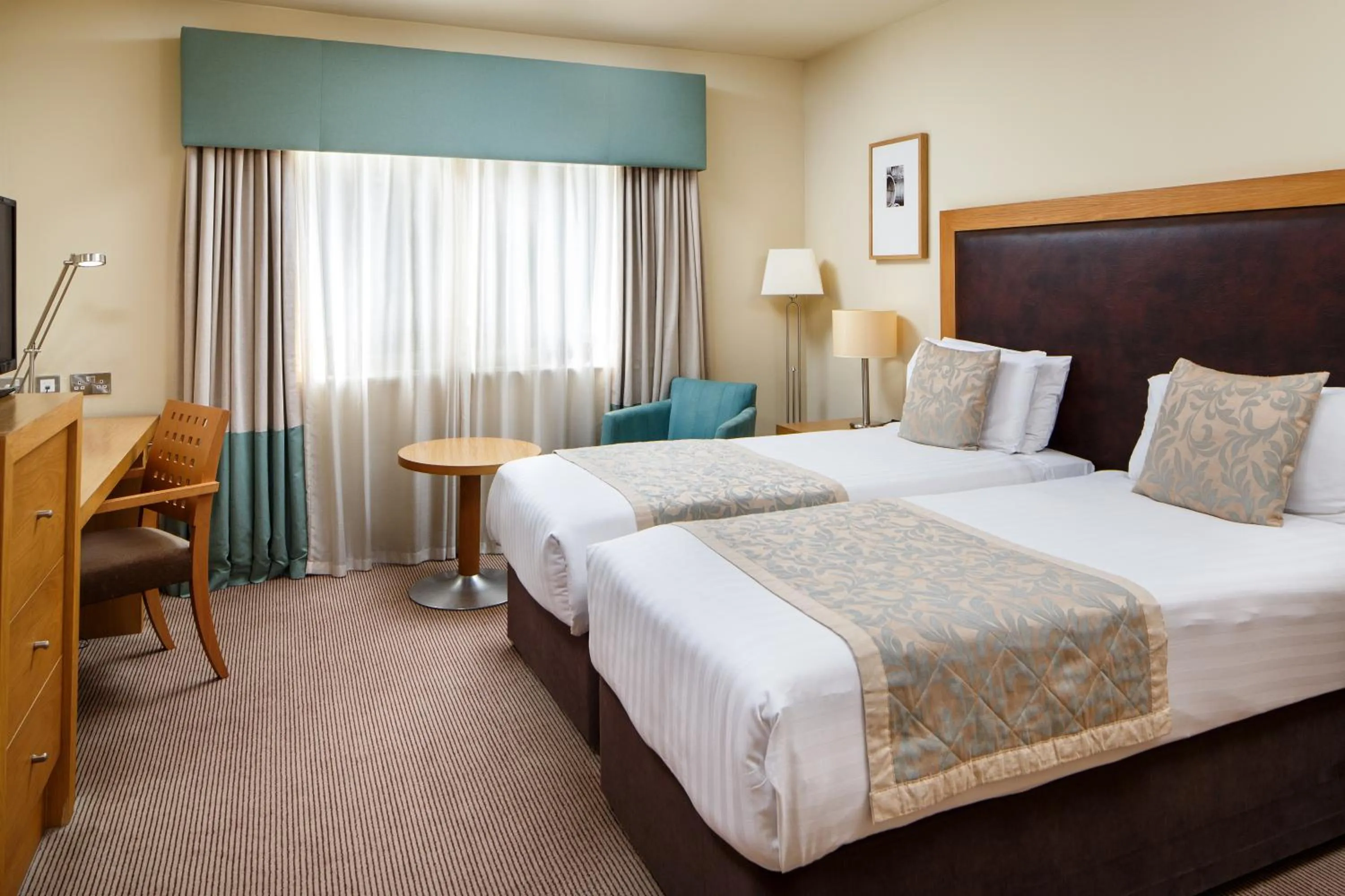 Bed in Mercure Sheffield Parkway