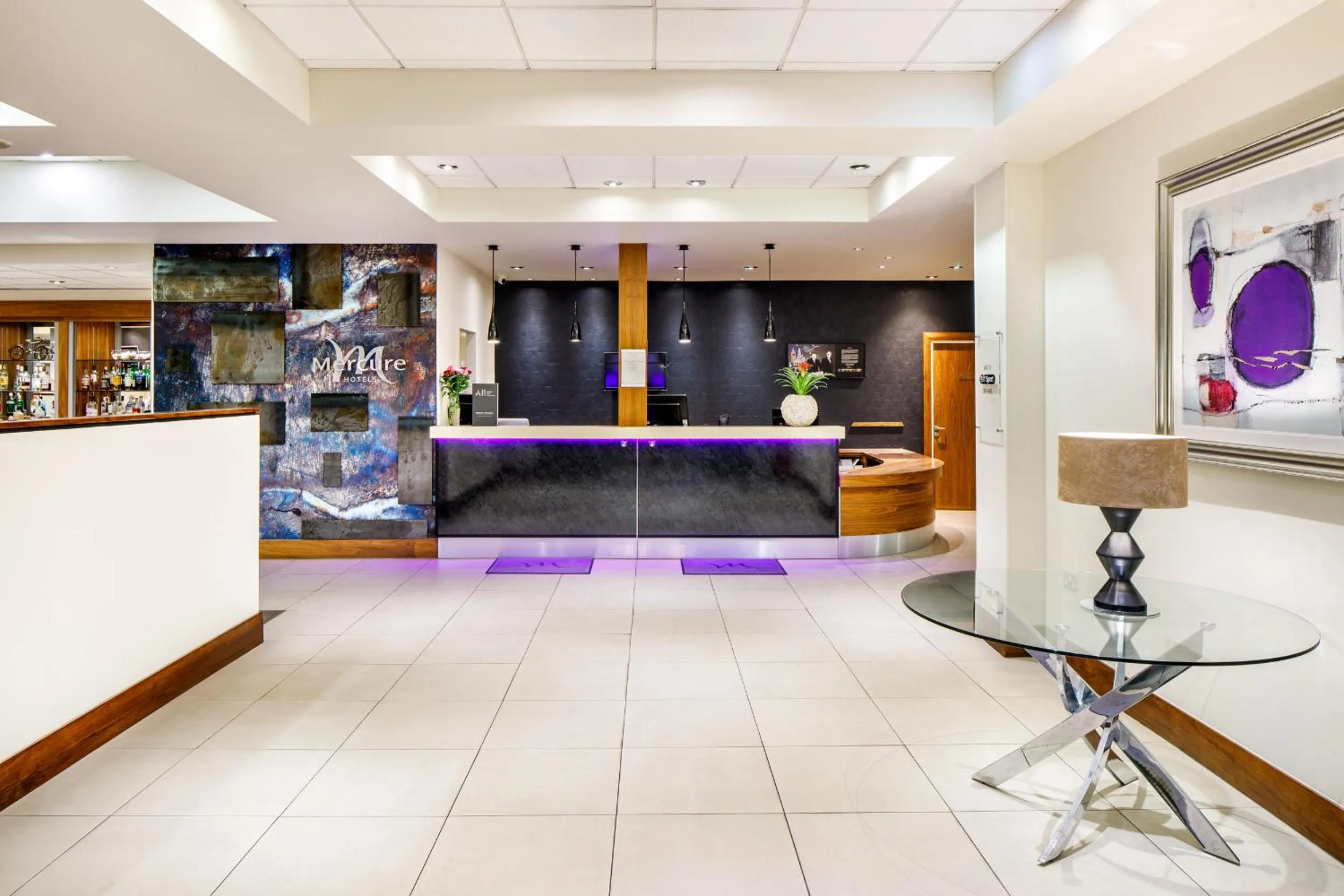Lobby or reception in Mercure Sheffield Parkway
