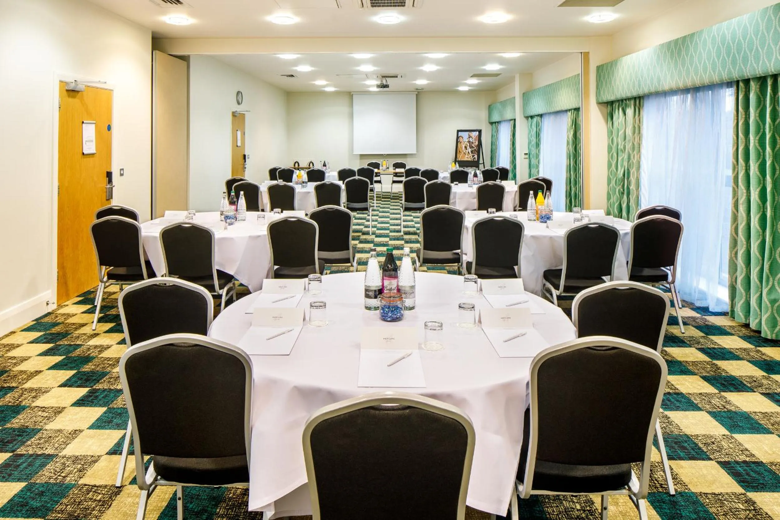 Business facilities in Mercure Sheffield Parkway