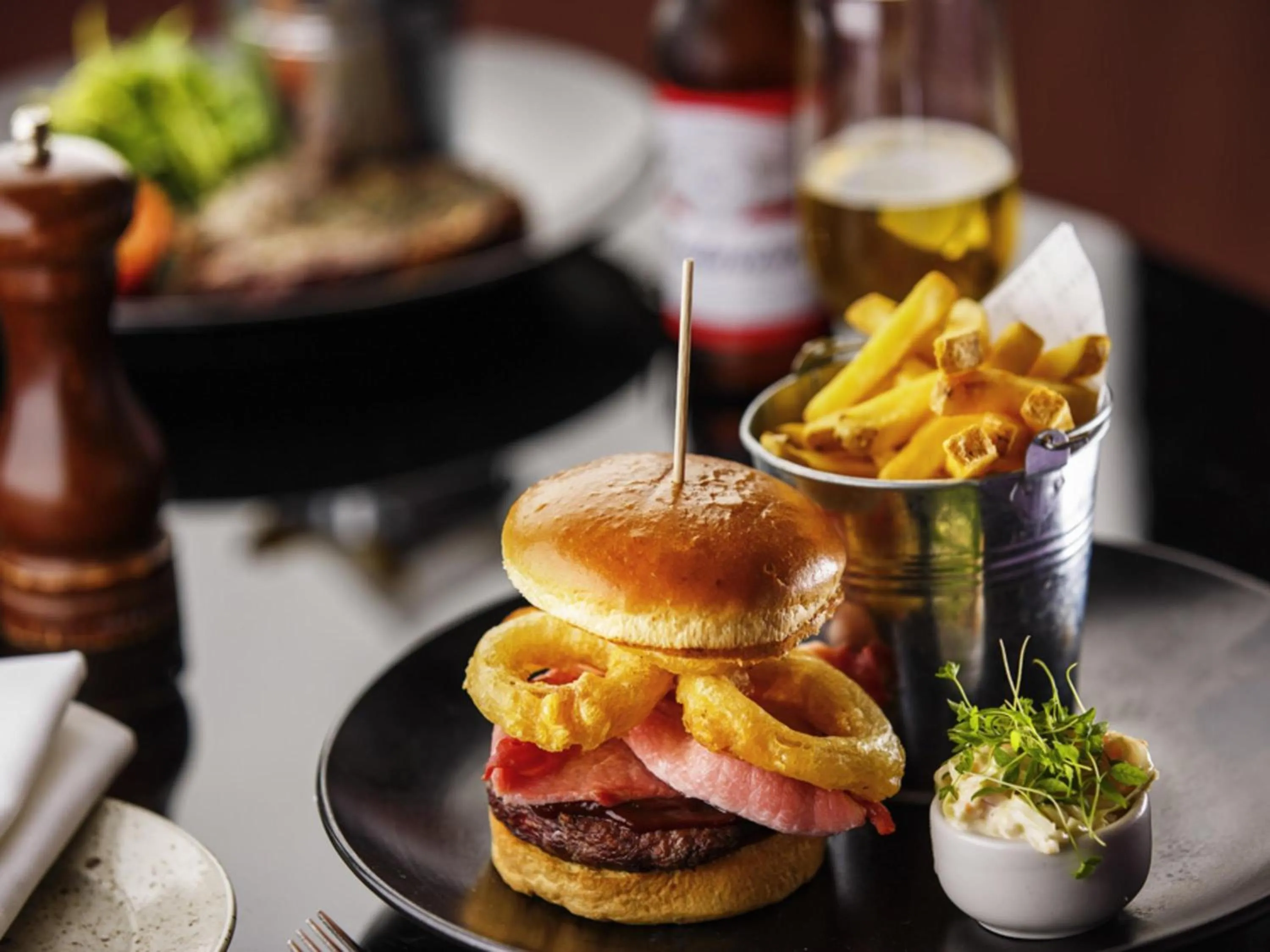 Restaurant/places to eat in Mercure Sheffield Parkway