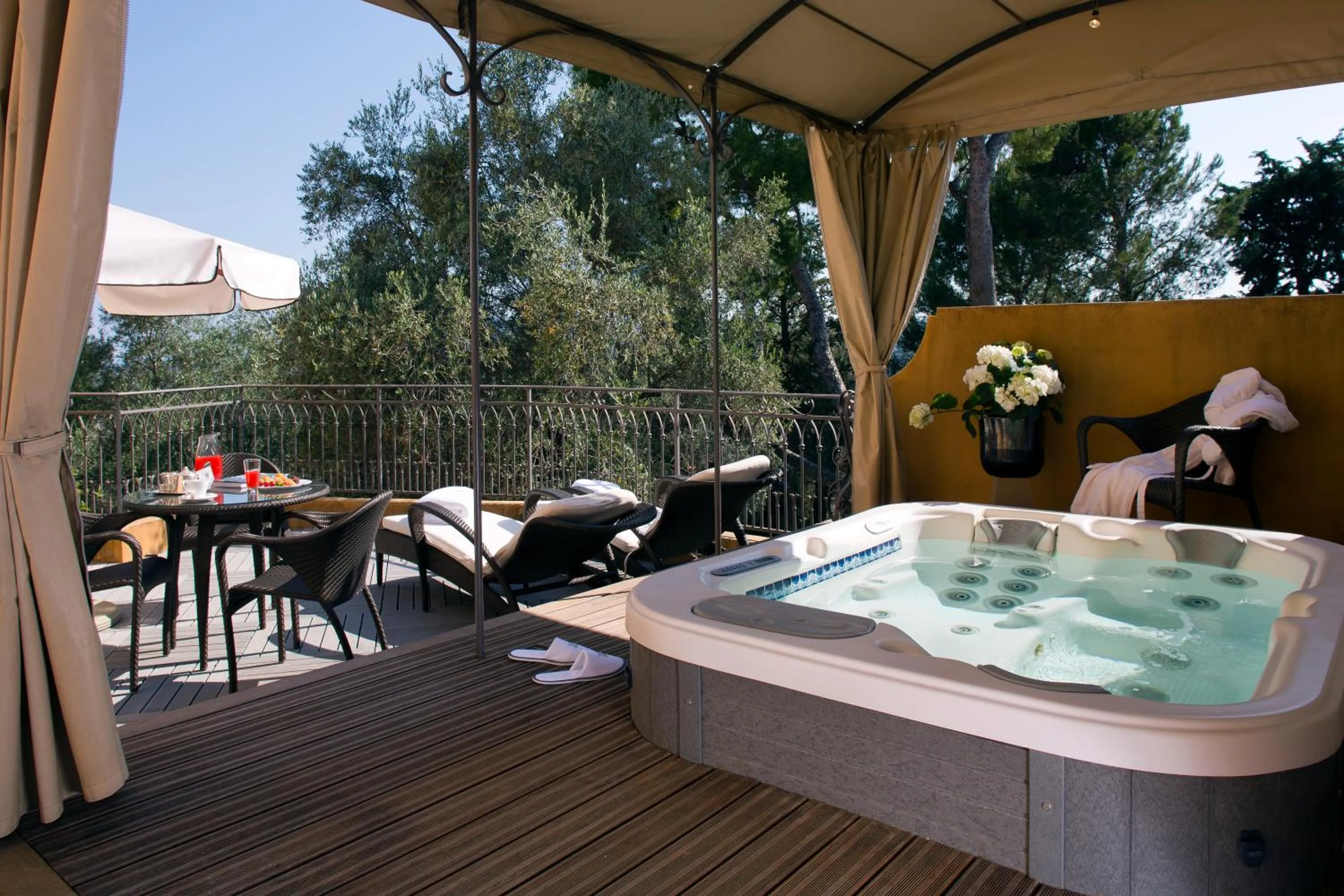 Bastide Saint Antoine - Relais & Châteaux