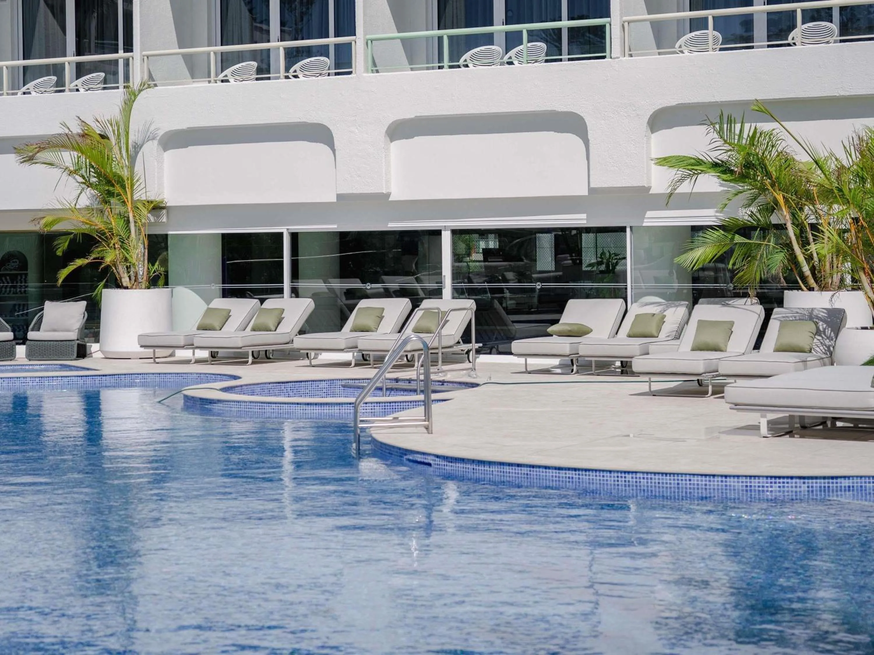 Pool view in The Brighton Hotel Sydney - Mgallery Collection