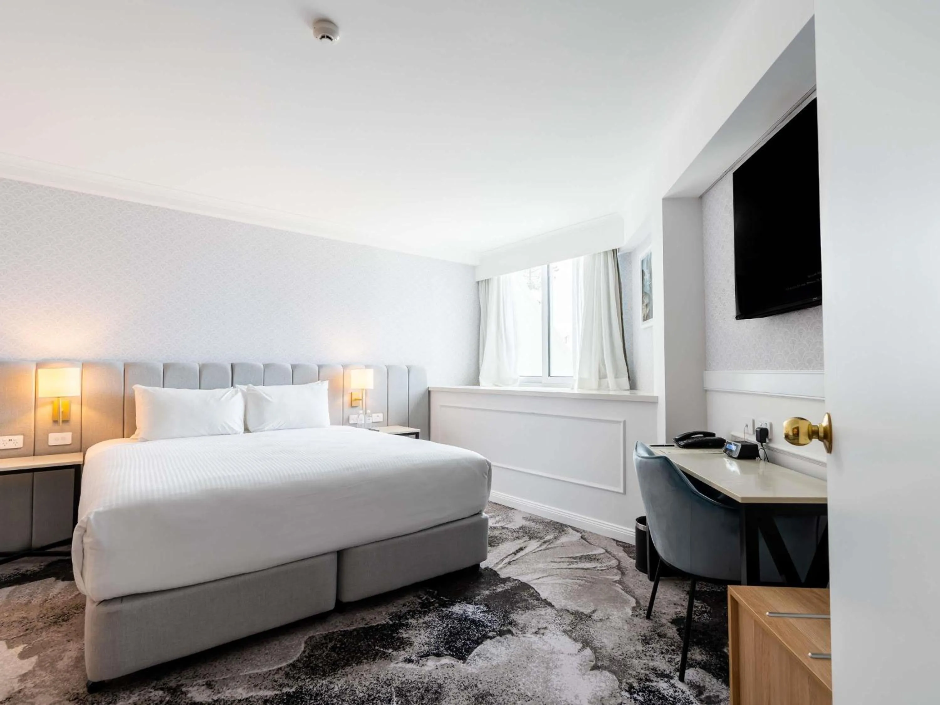 Bedroom, Bed in The Brighton Hotel Sydney - Mgallery Collection