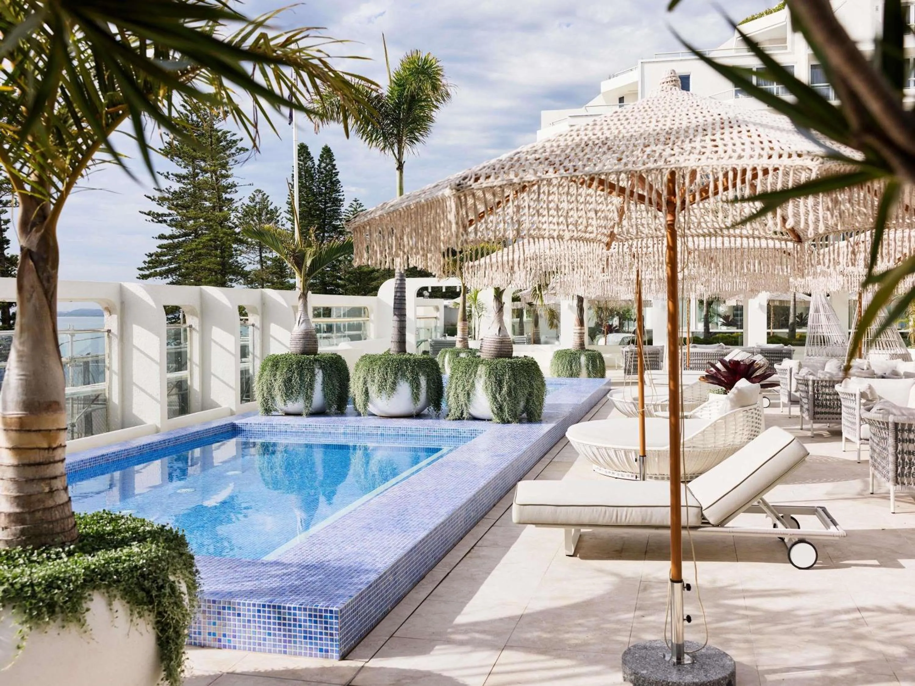 Lounge or bar in The Brighton Hotel Sydney - Mgallery Collection