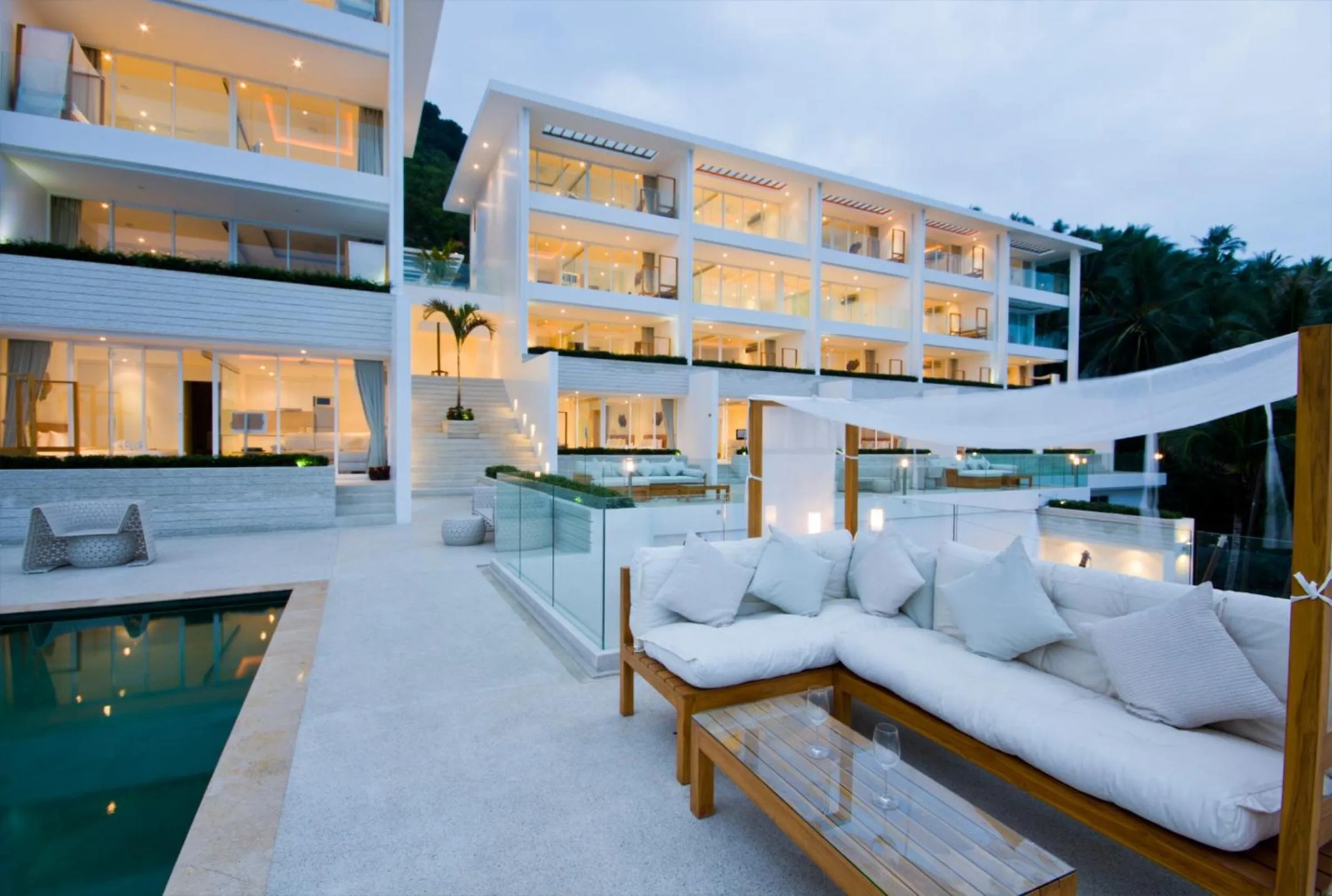 Facade/entrance in Code Samui Hotel