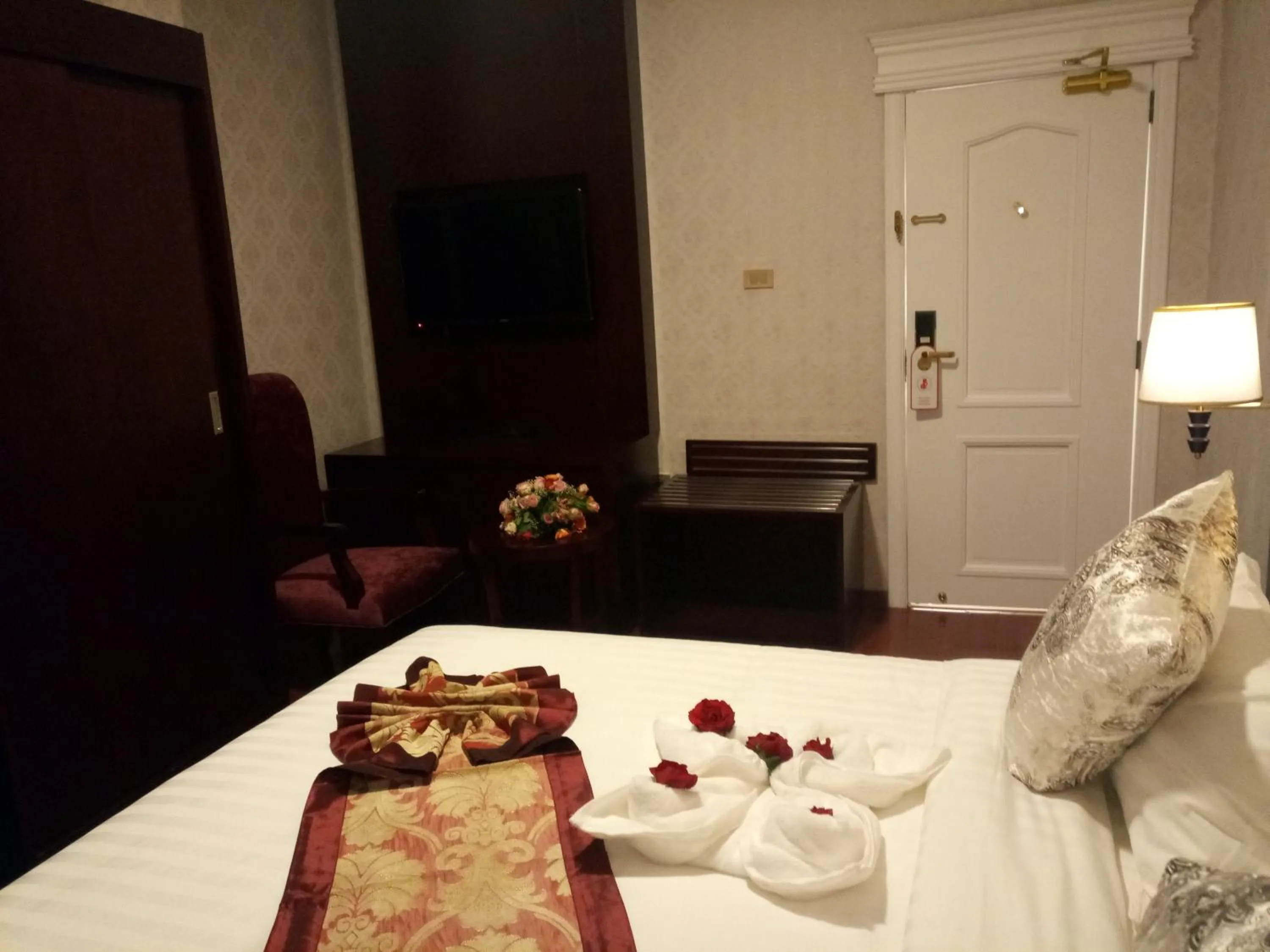Bed in Sherar Addis Hotel