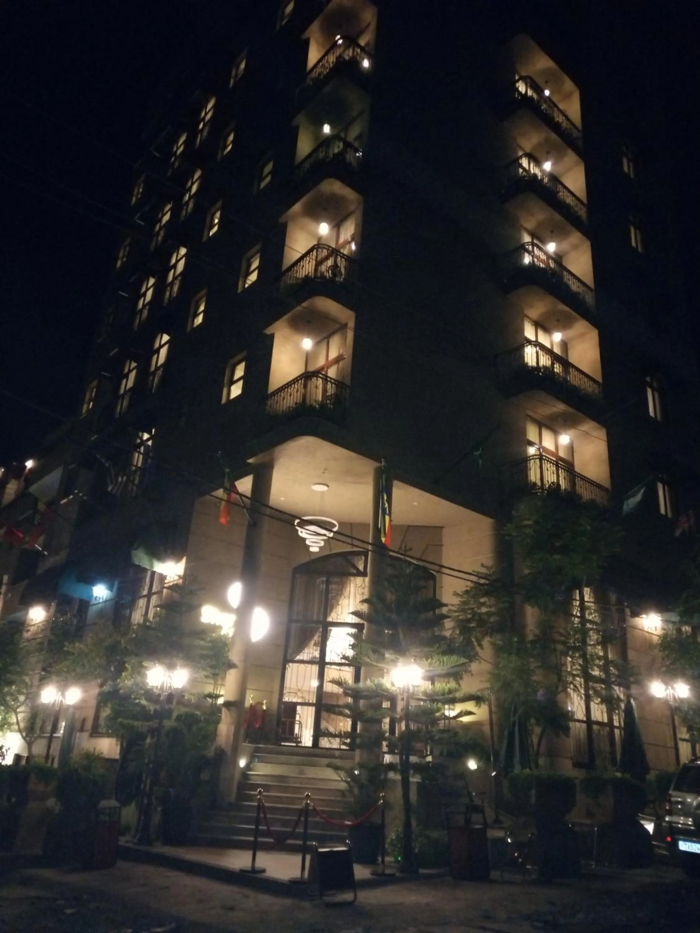 Sherar Addis Hotel