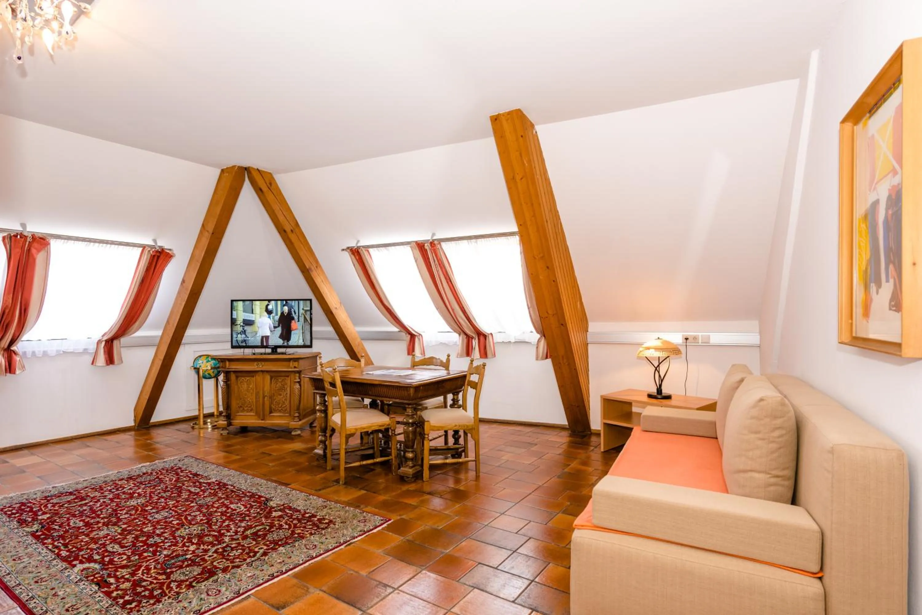 TV and multimedia in Stadthotel Schwerterbräu