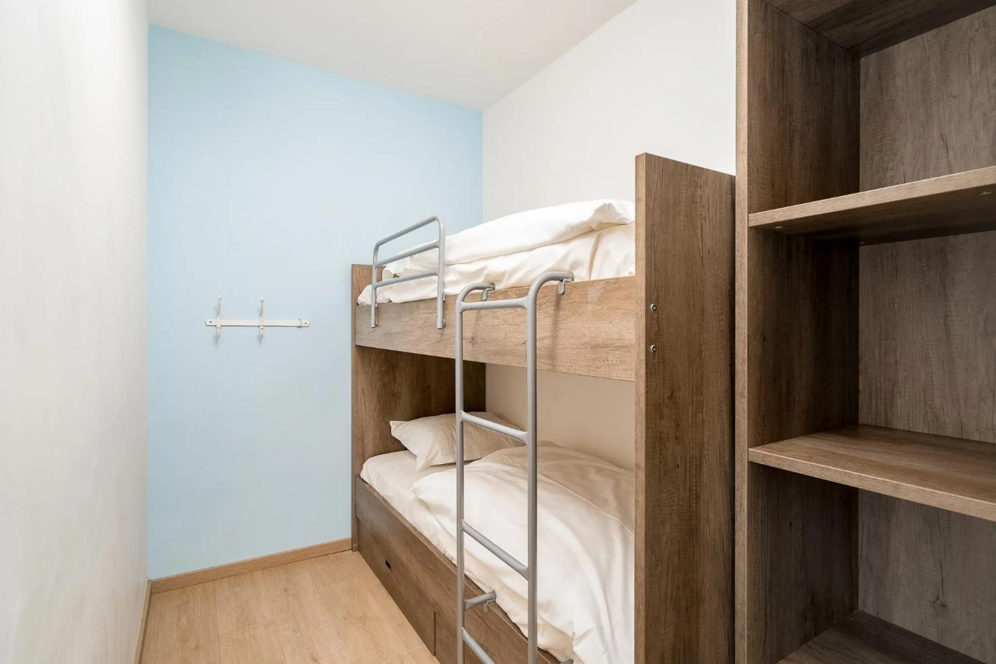 Bed in Evancy Equihen-Plage