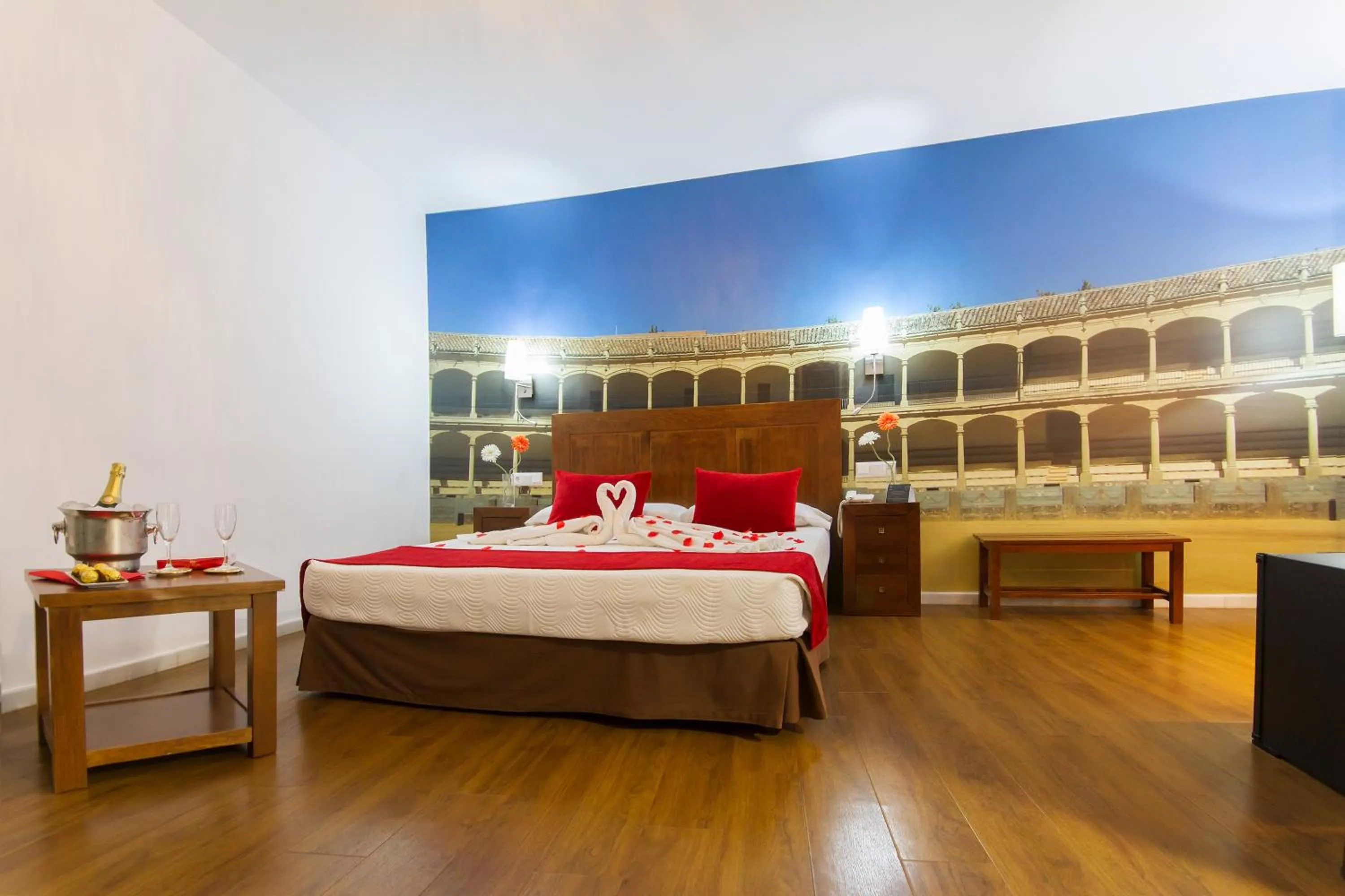 Photo of the whole room, Bed in Hotel El Tajo & SPA