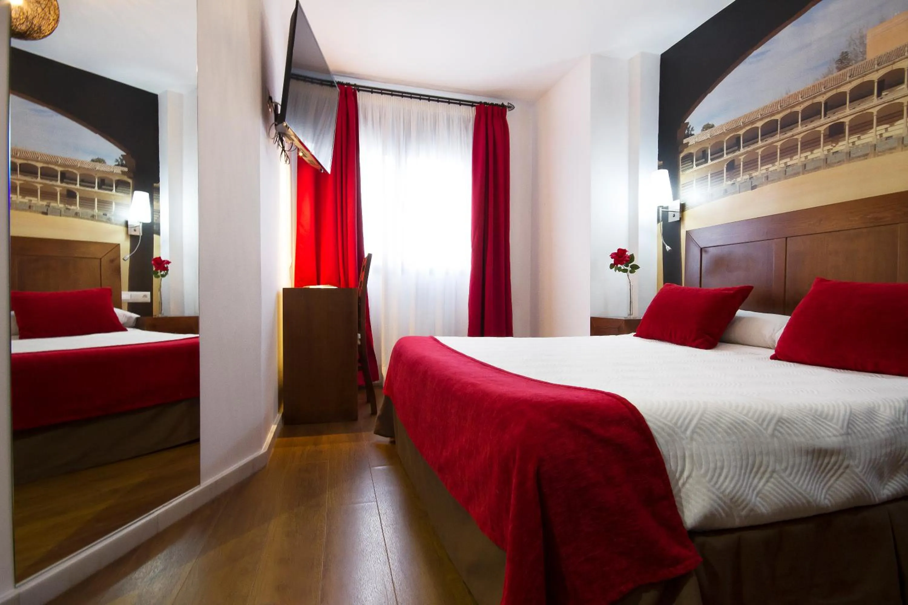 Photo of the whole room, Bed in Hotel El Tajo & SPA