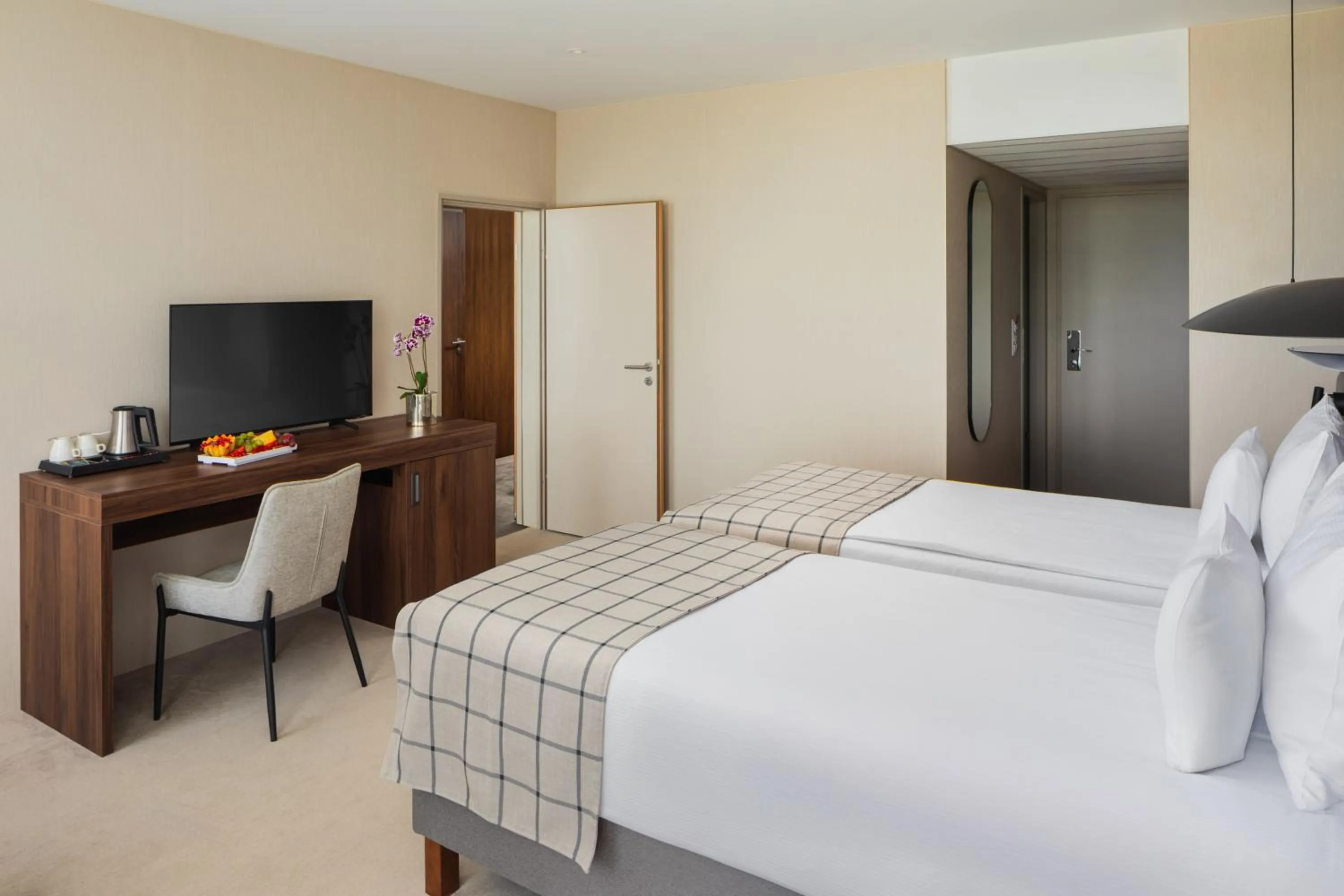 Photo of the whole room, Bed in Silvanus Hotel