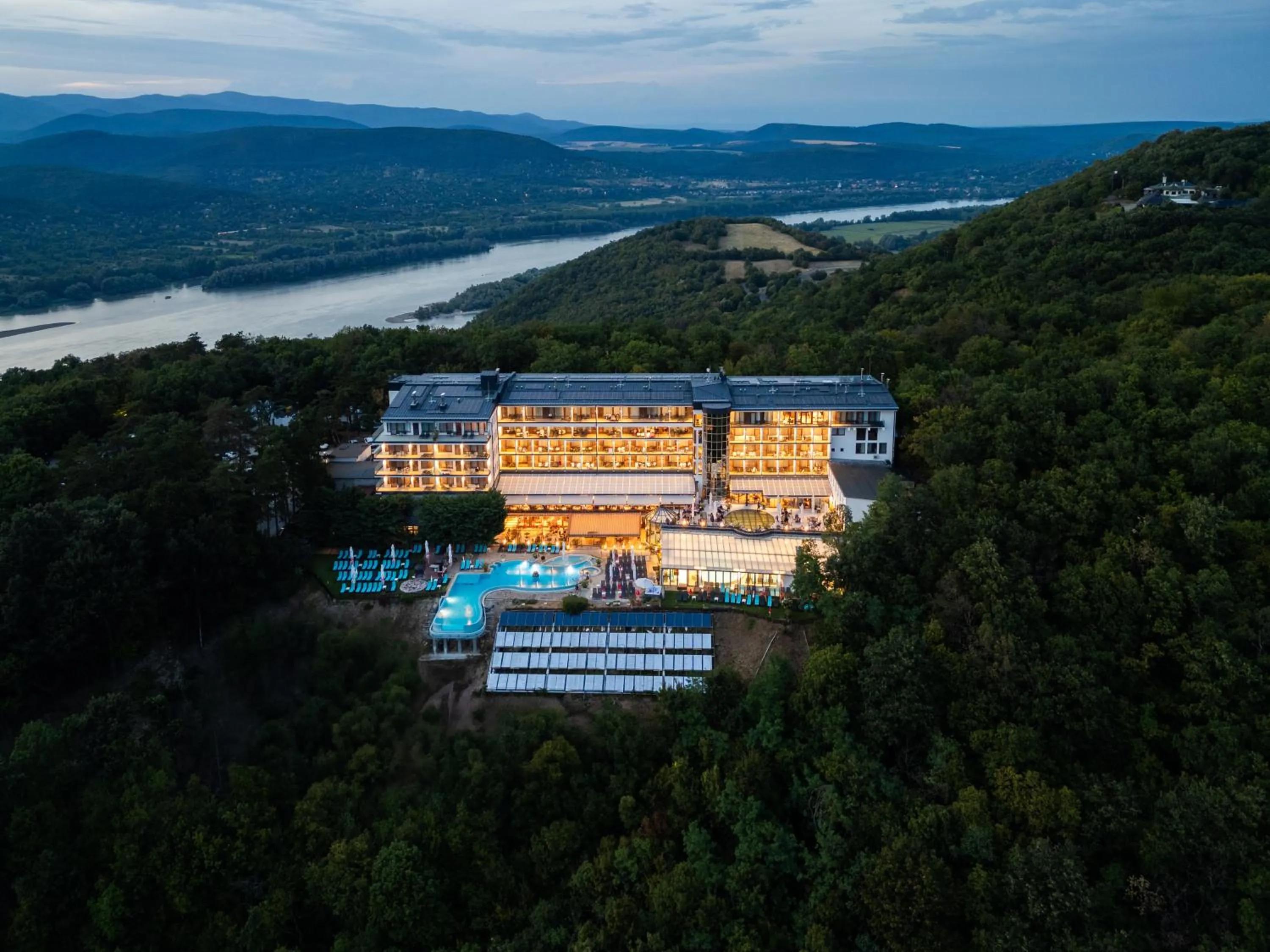 Property building in Silvanus Hotel